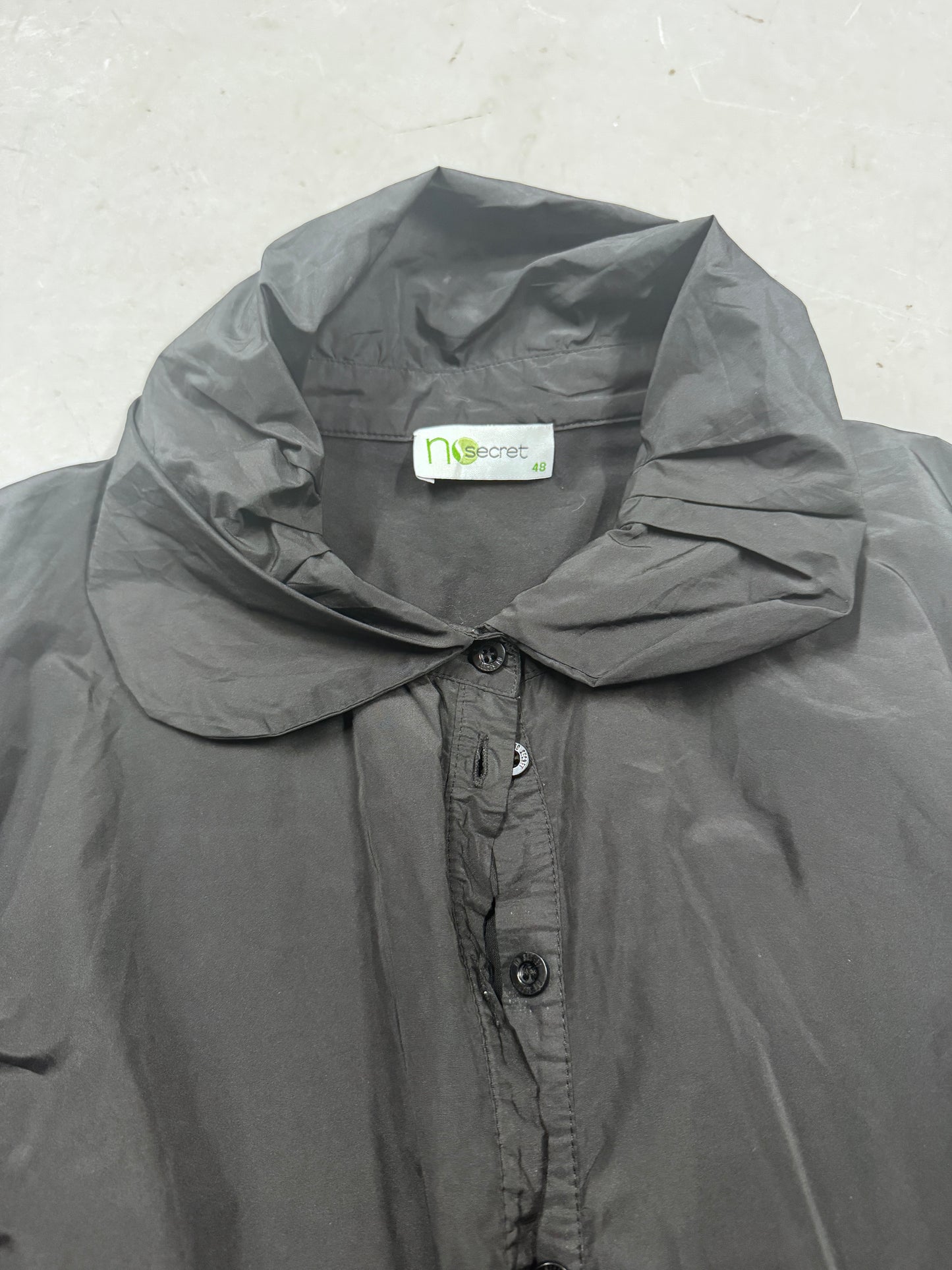 no secret puff collar shirt