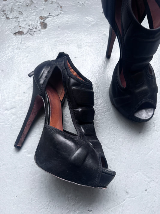 lamb armor heel 40