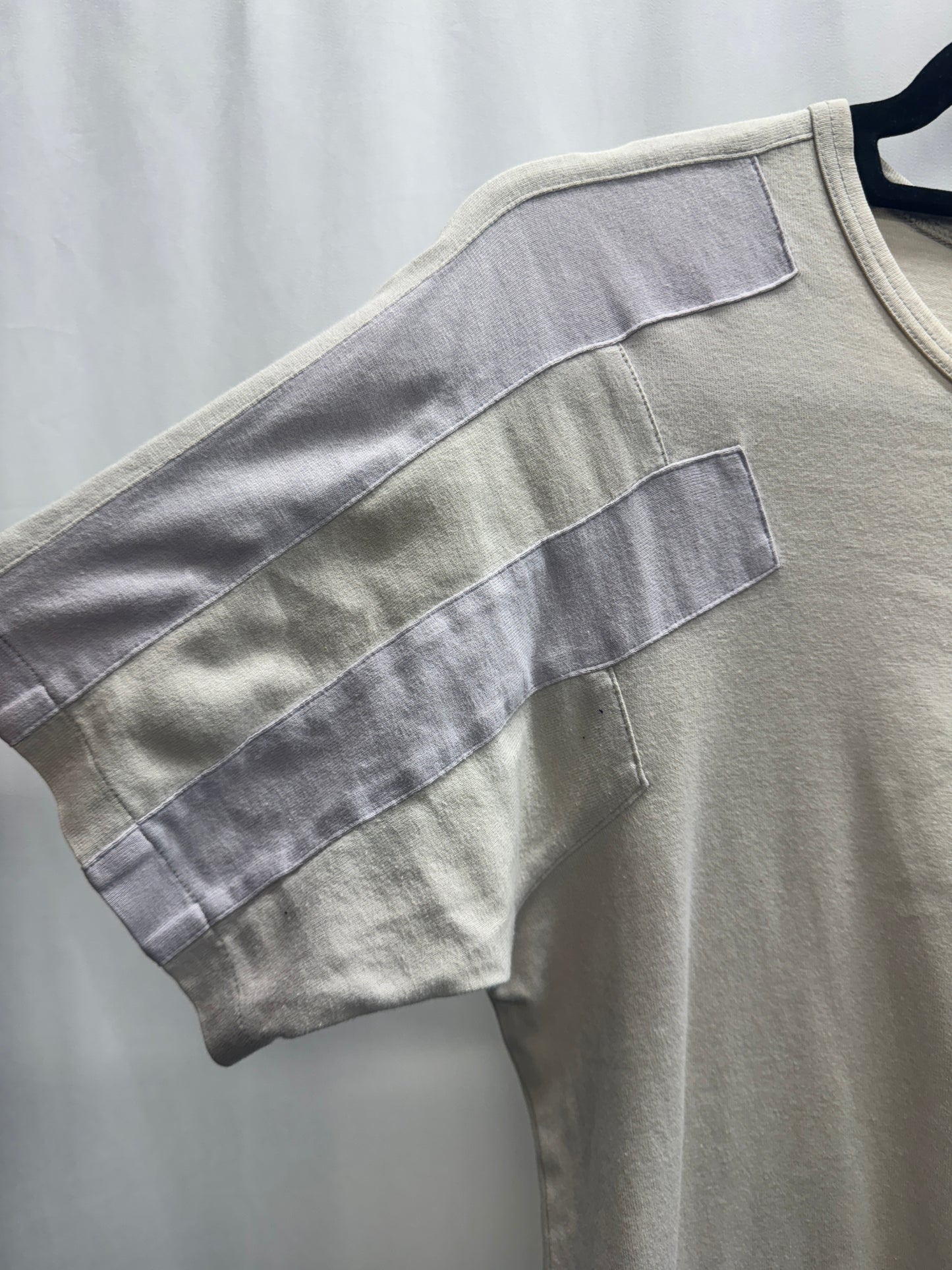 beauty:beast shoulder stripe fur tab top