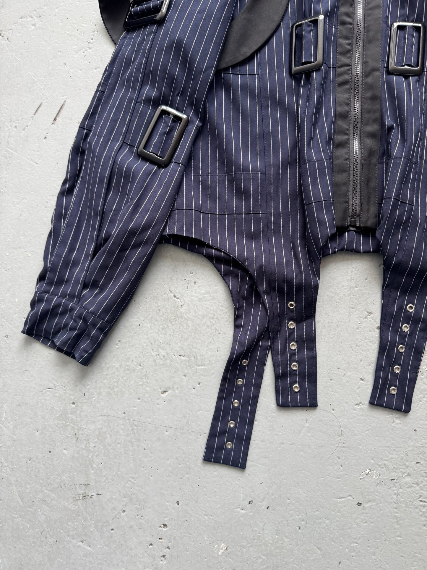 yoikadakada strapped bondage jacket