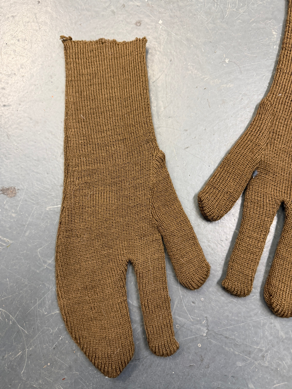 1940s Wool Tabi Split-Finger Gloves