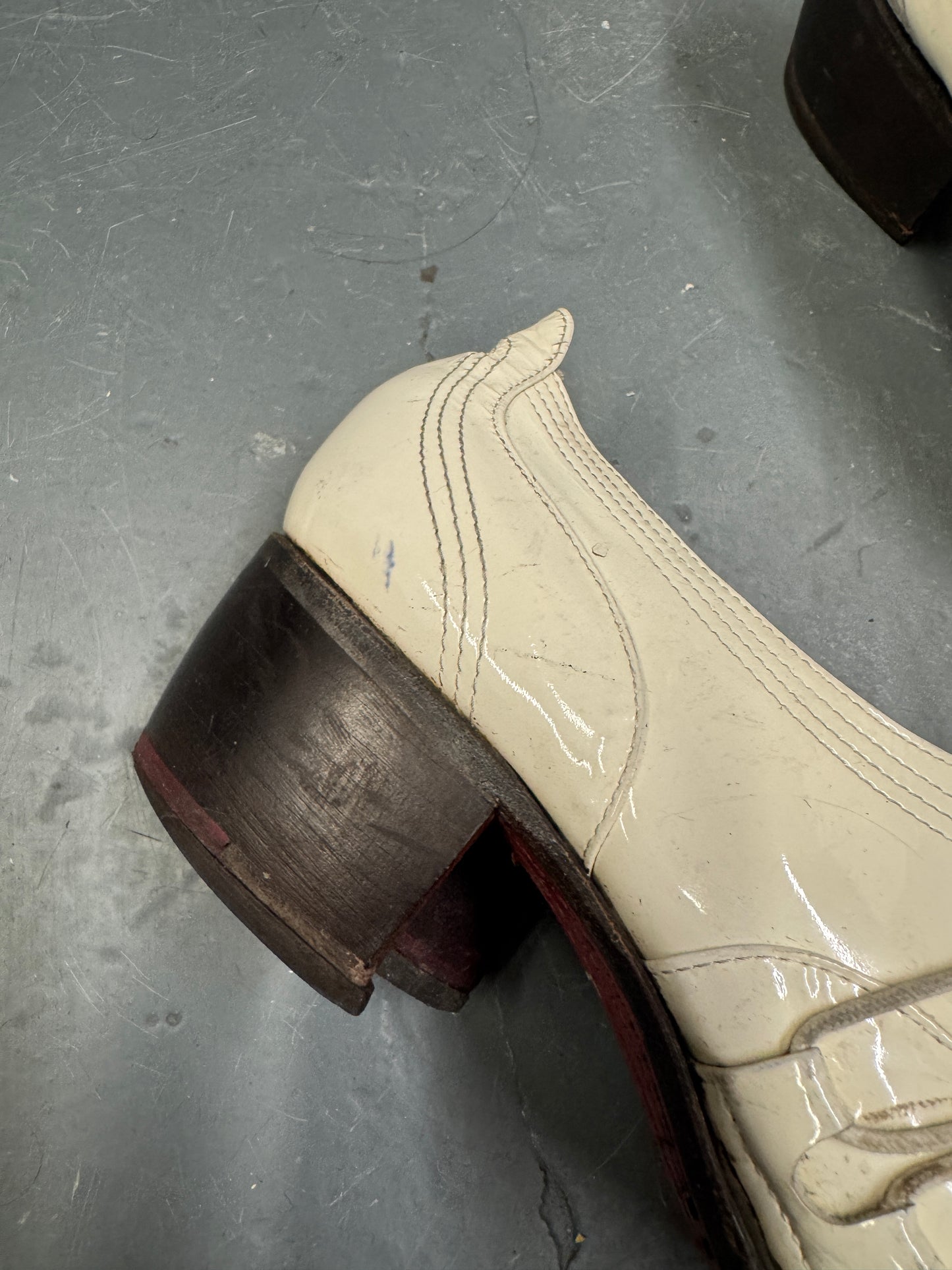 Hiromu Takahara Patent White Butter Knife Pointed Shoe