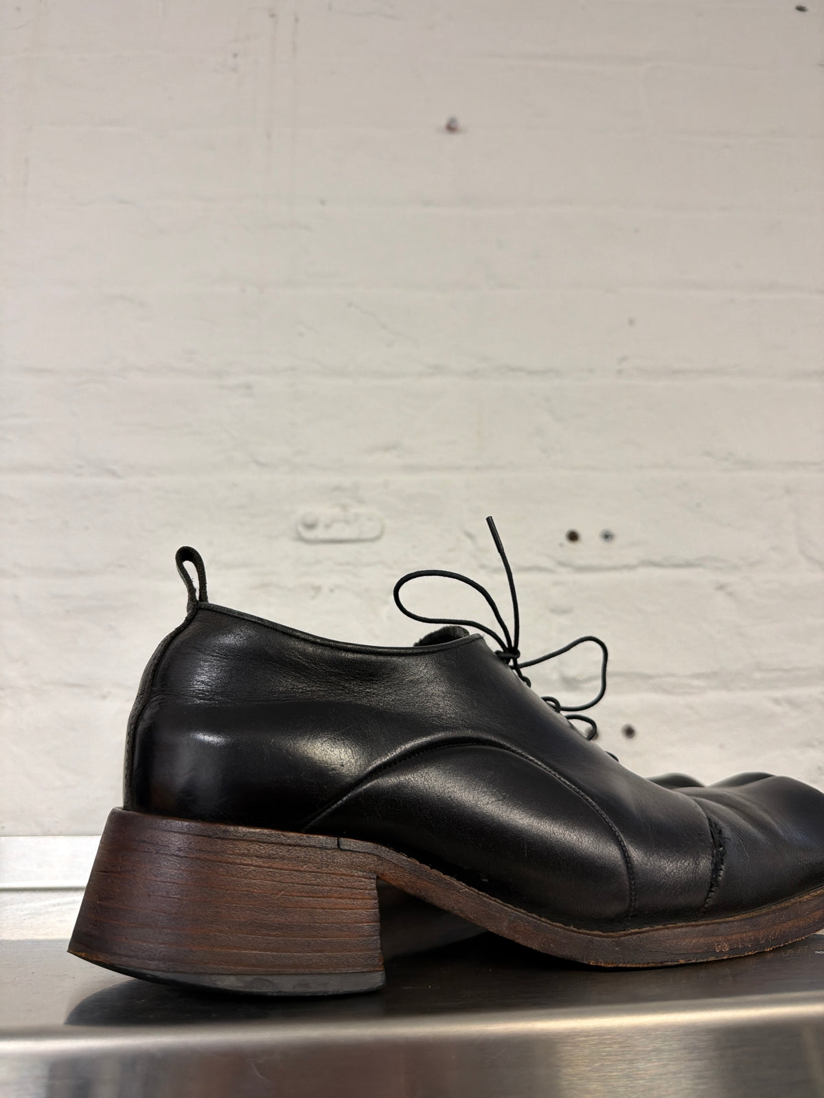 Koji Kuga Shark Toe Heeled Derby (44)
