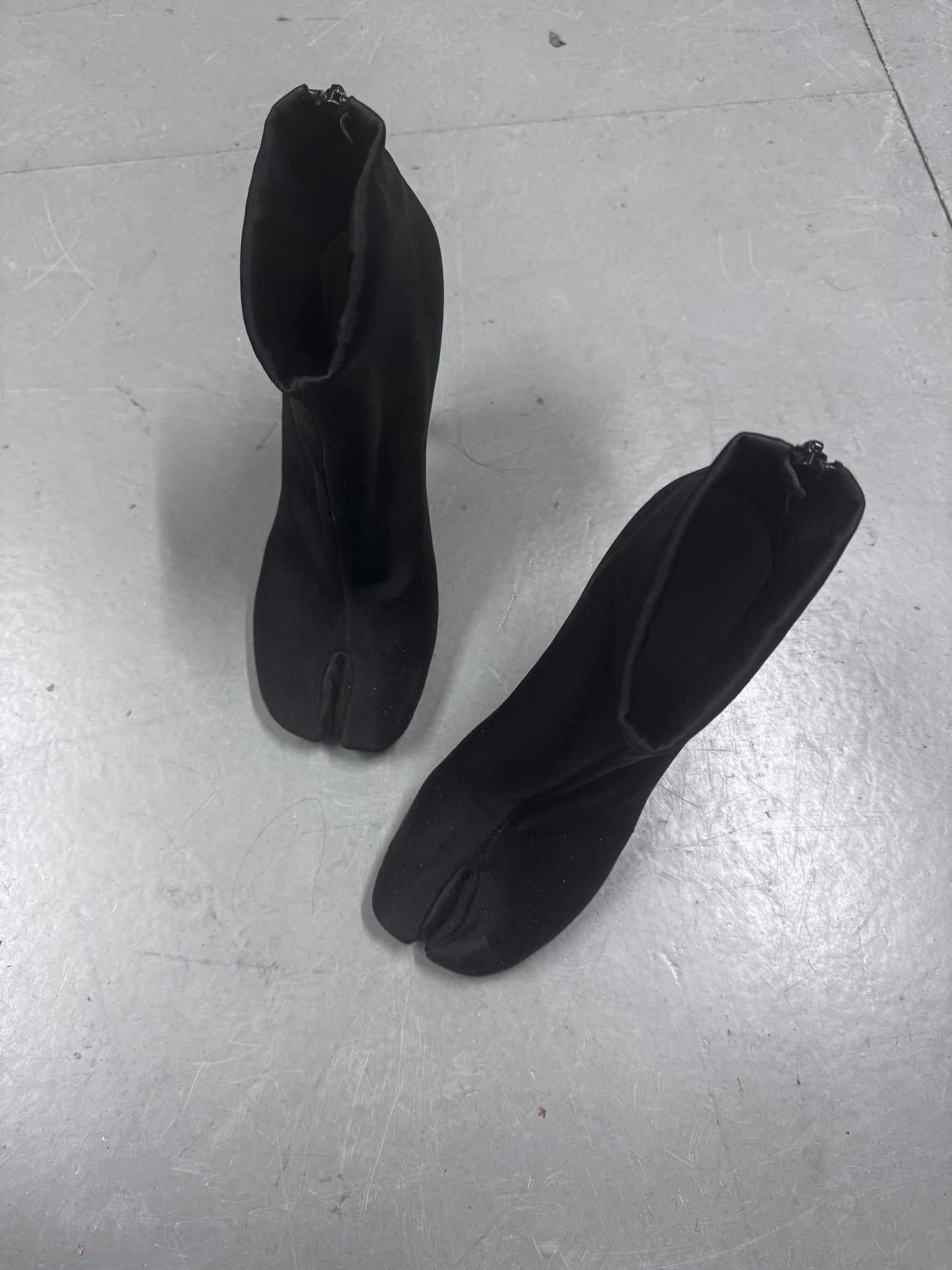 Maison Margiela Satin Tabi Heel