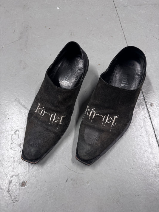 Kiryuyrik Suede Gothic Mule Shoes