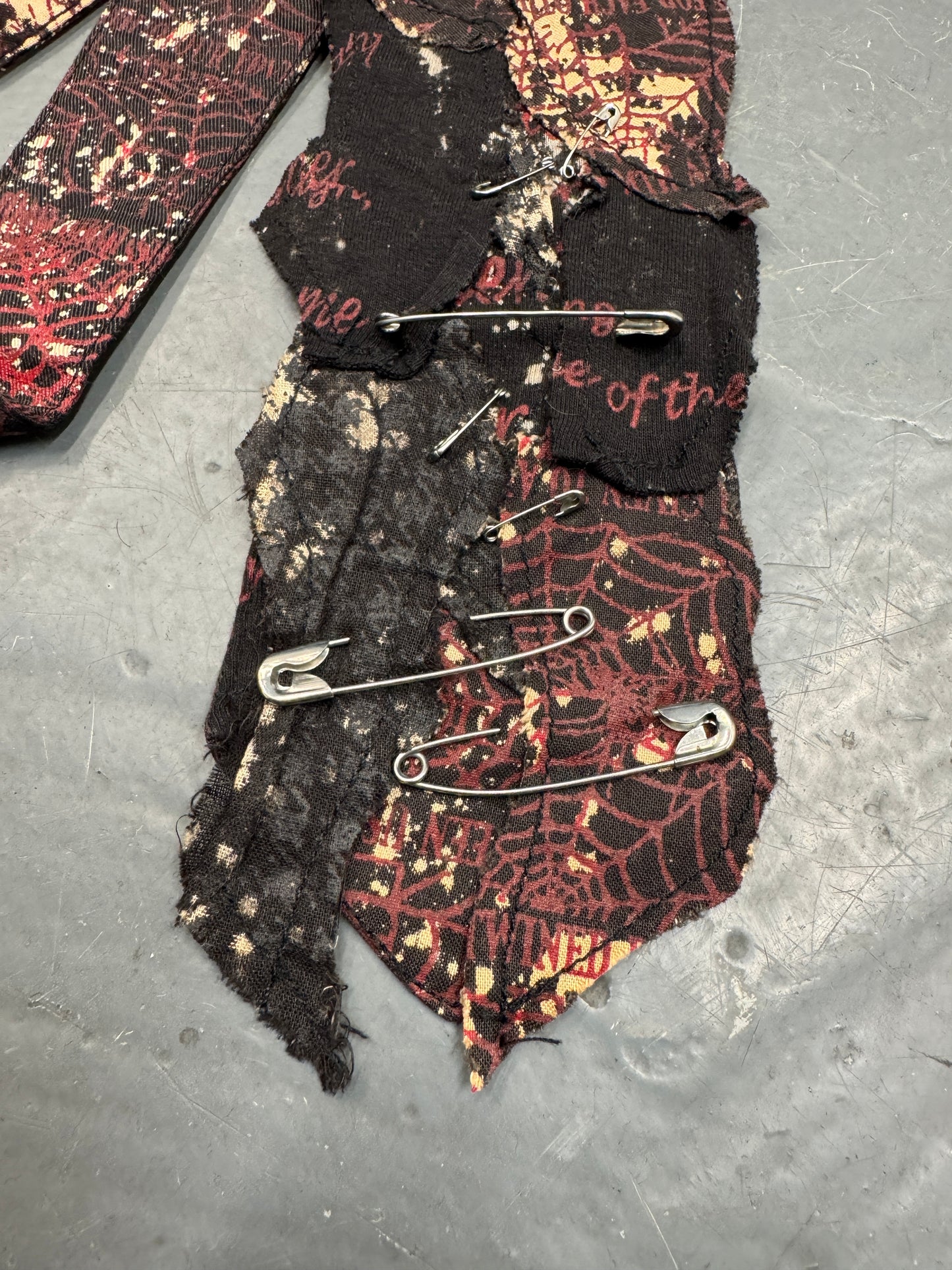 H.Naoto H.Anarchy Scab Crust Tie
