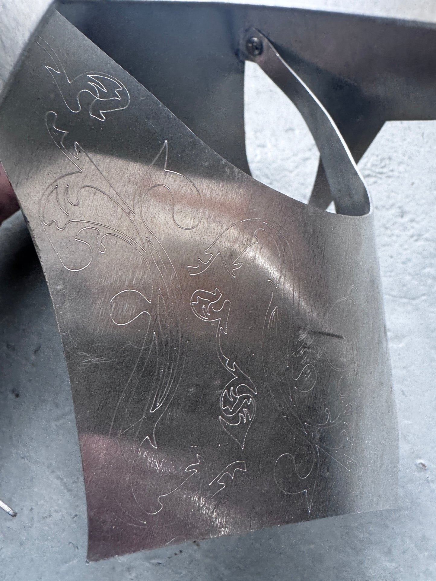 kai ghattaura engraved metal hinged cap