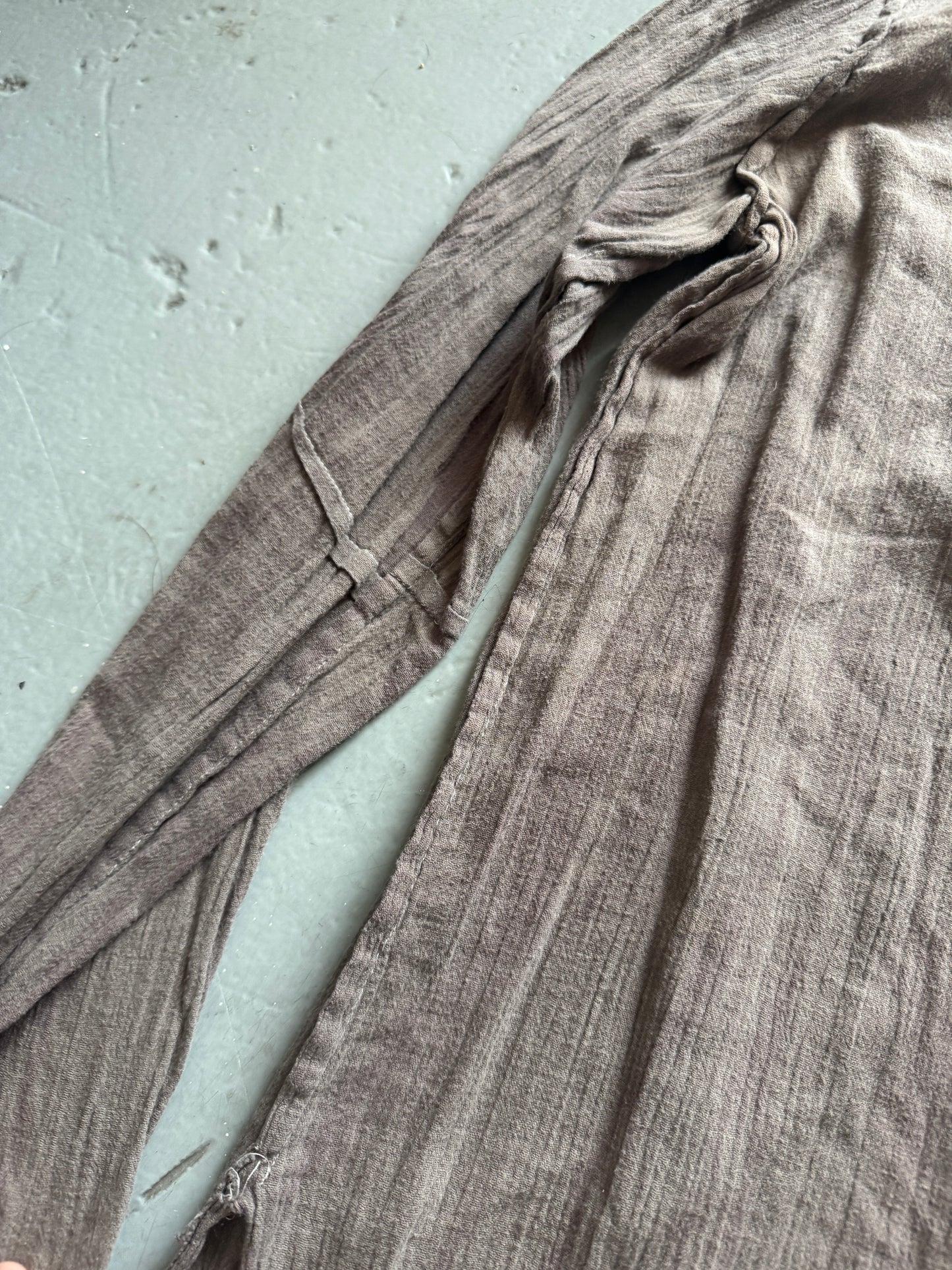 olubiyi thomas eggplant overdye linen longsleeve sample
