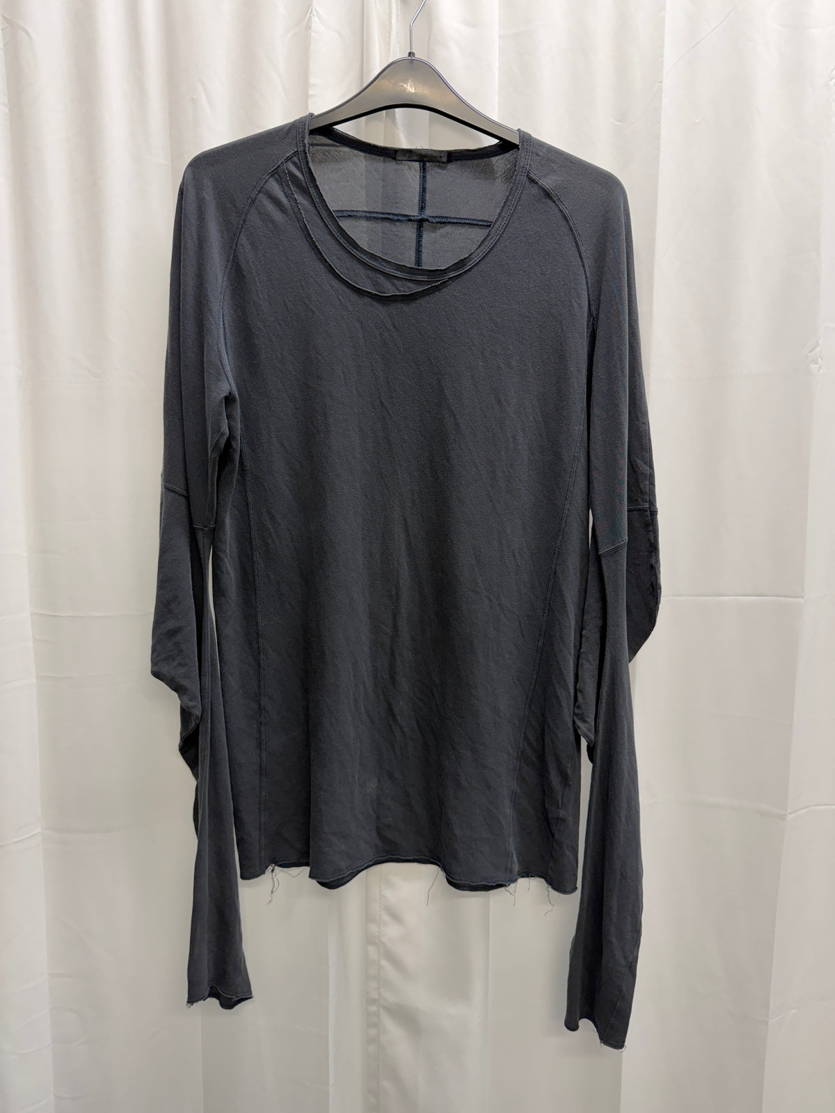 The Viridi-Anne Anatomical Twist Sleeve Double Neck Longsleeve (M/L)