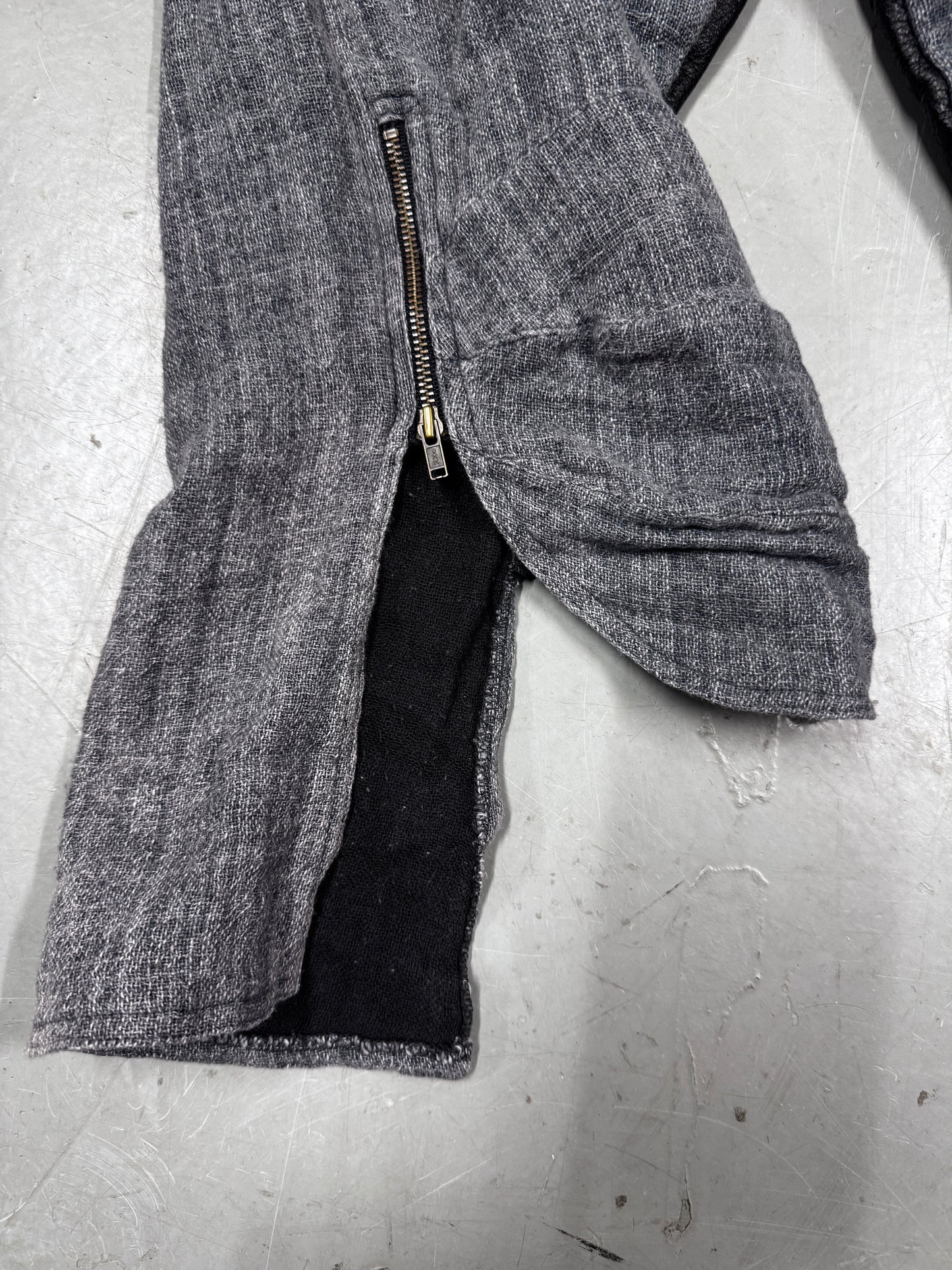 20471120 Hyoma Gussetted Leather / Denim Capri