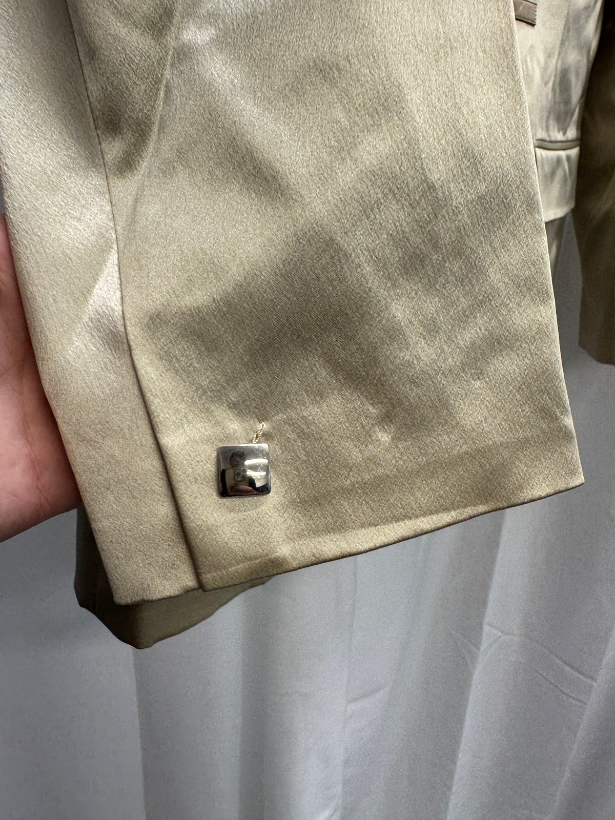 Yoshiyuki Konishi Champagne Metal Clasped Full Suit