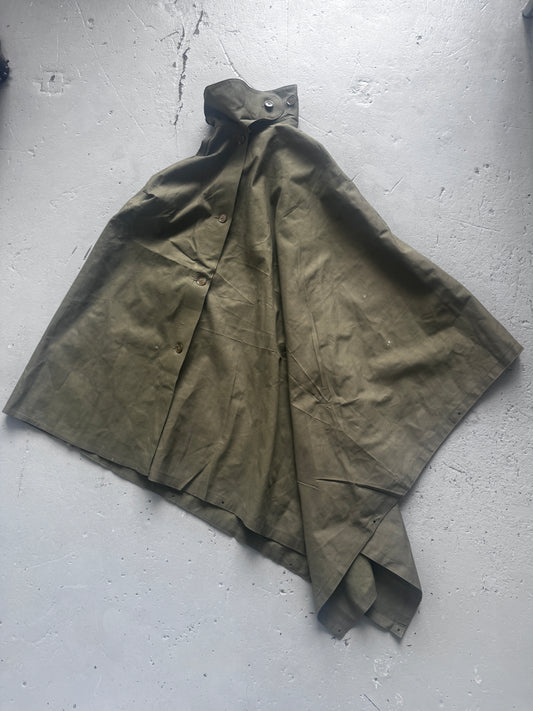 1950s Tape Seam Single Shoulder Buttoned Cape