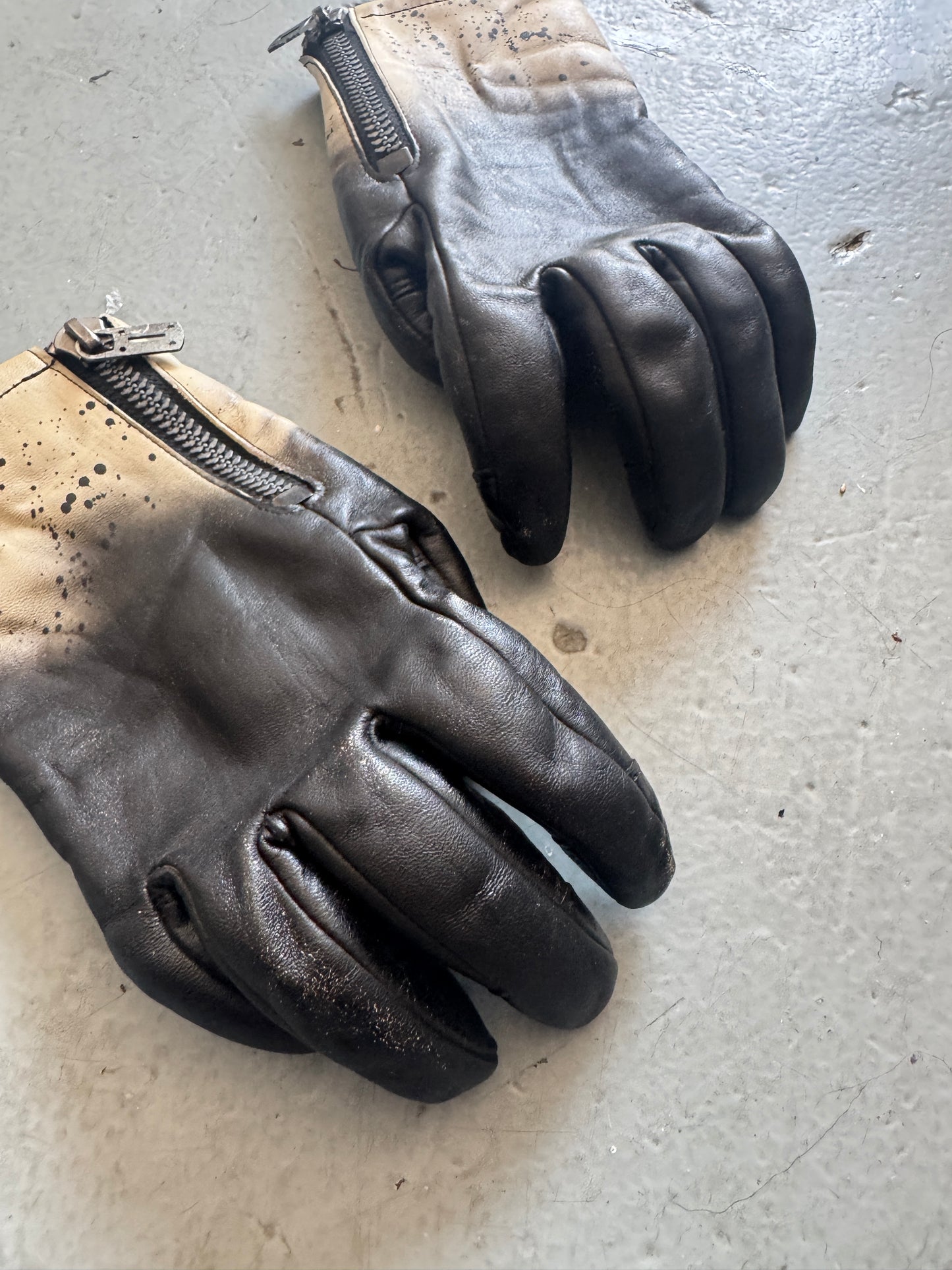 d hygen dip dye horse leather zip gloves