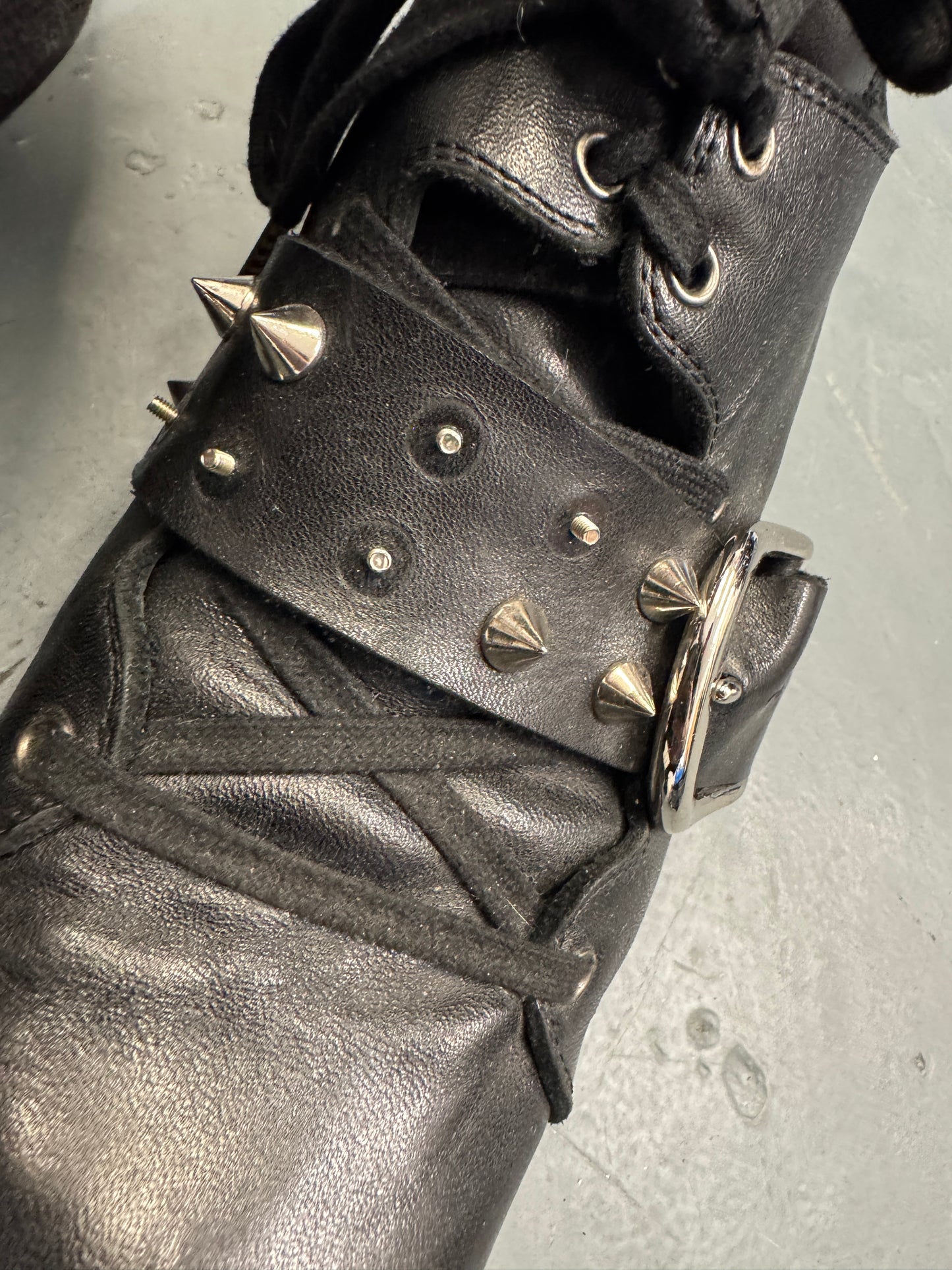 Old Curiosity Shop Platformed Hog Toe Shoe