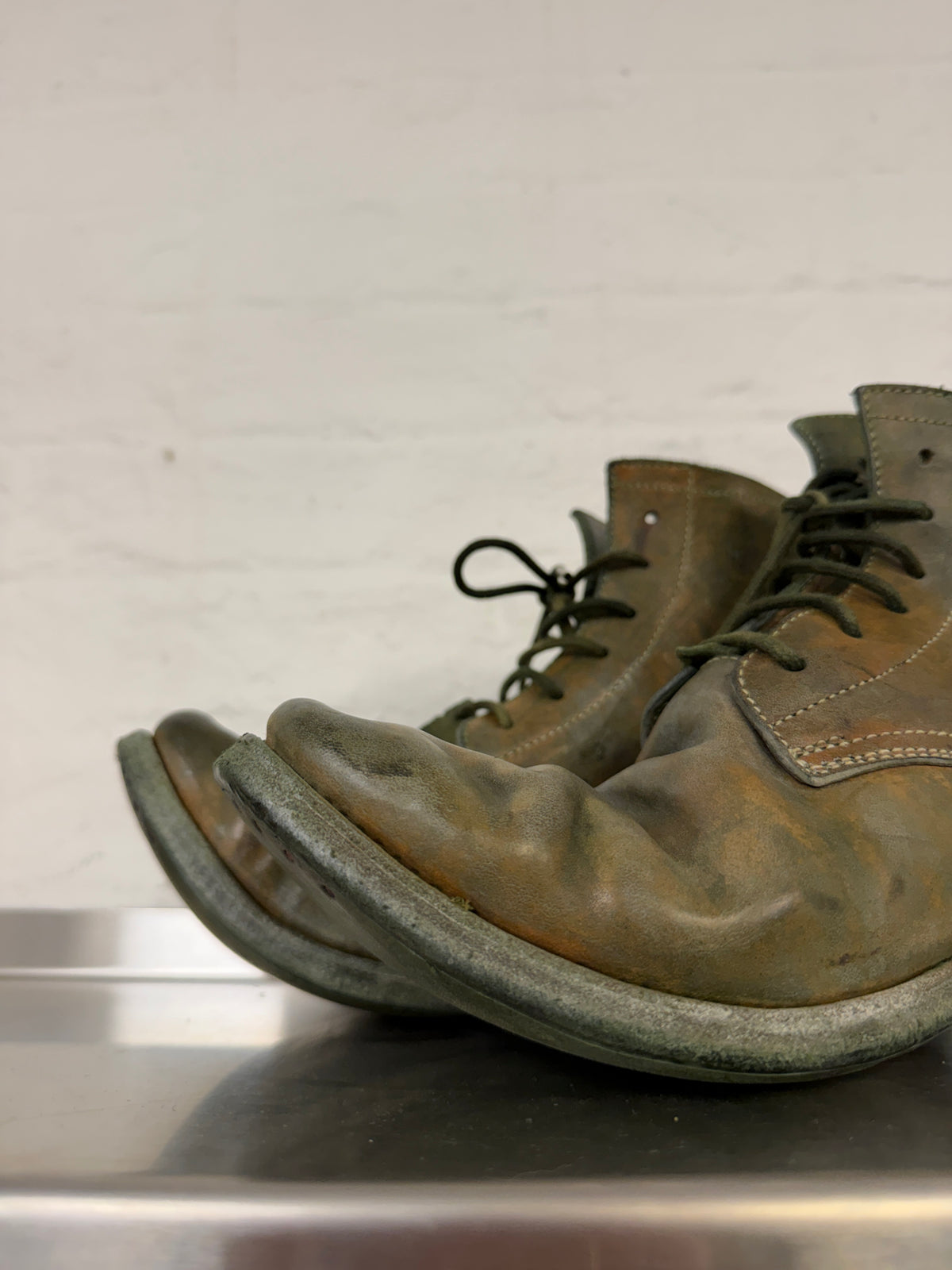 Augusta A1923 Curved Toe Veined Horse Leather Boots