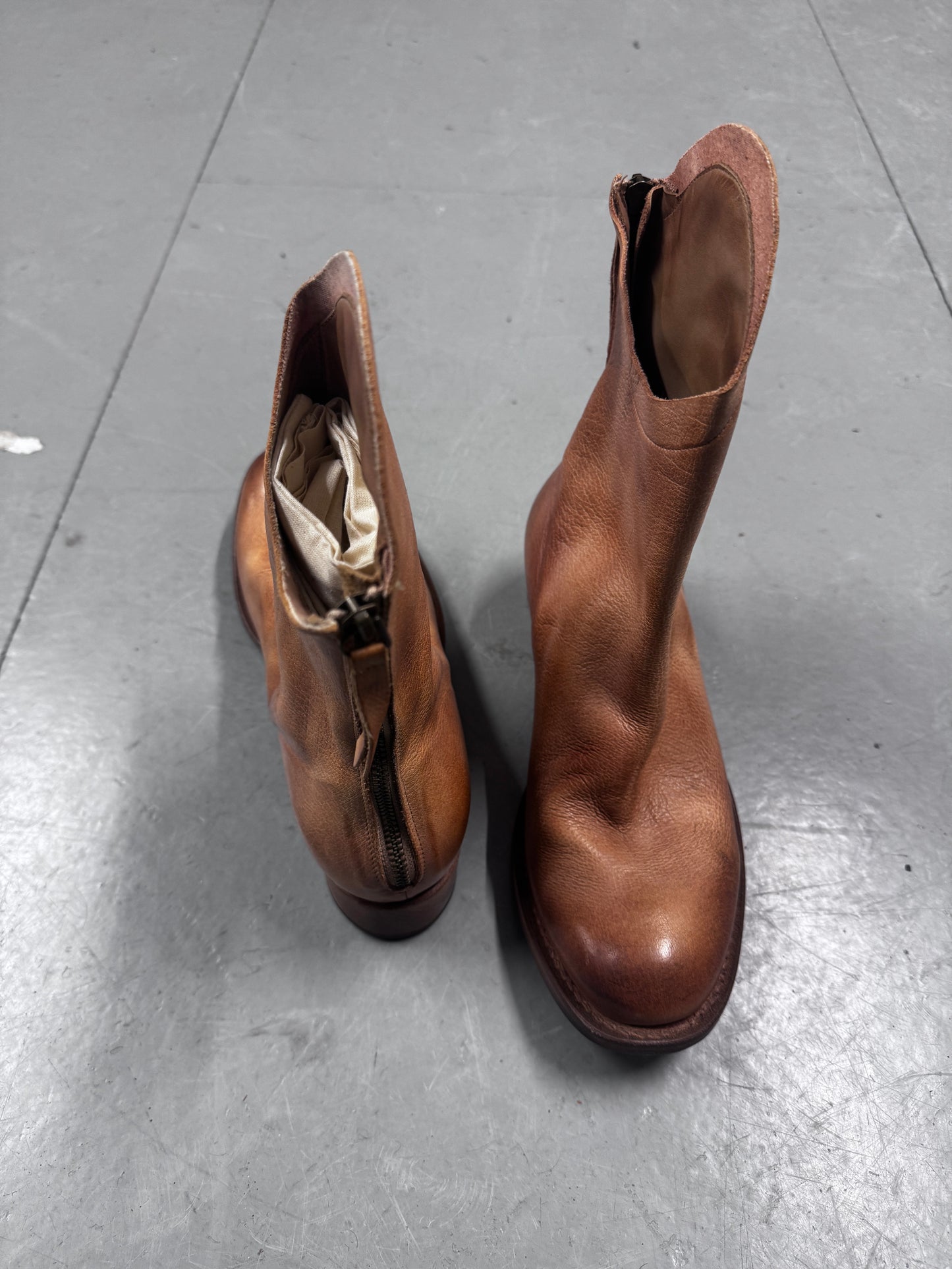 Cherevichkiotvichki Back Zip Boot