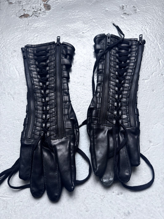 KTZ lace through leather glove
