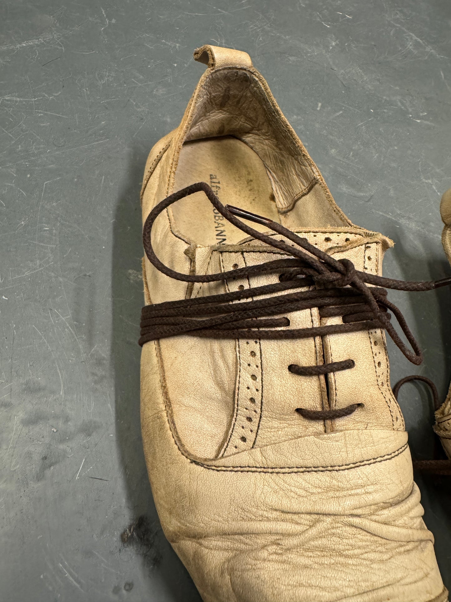 Alfredo Bannister Wrap Lace Leather Shoe