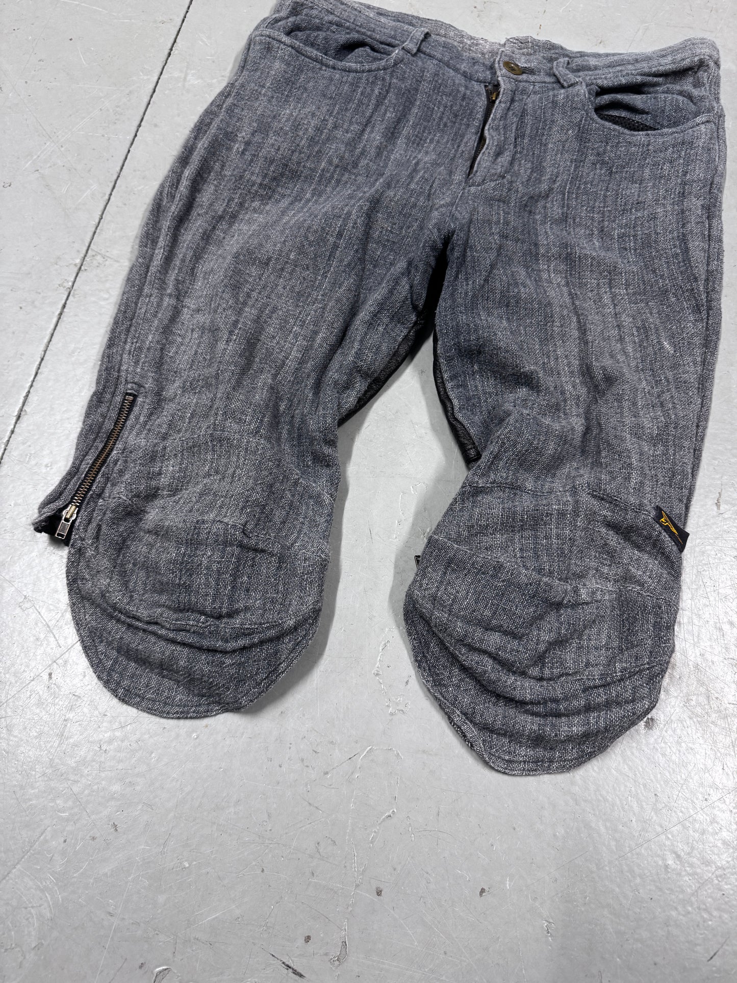 20471120 Hyoma Gussetted Leather / Denim Capri