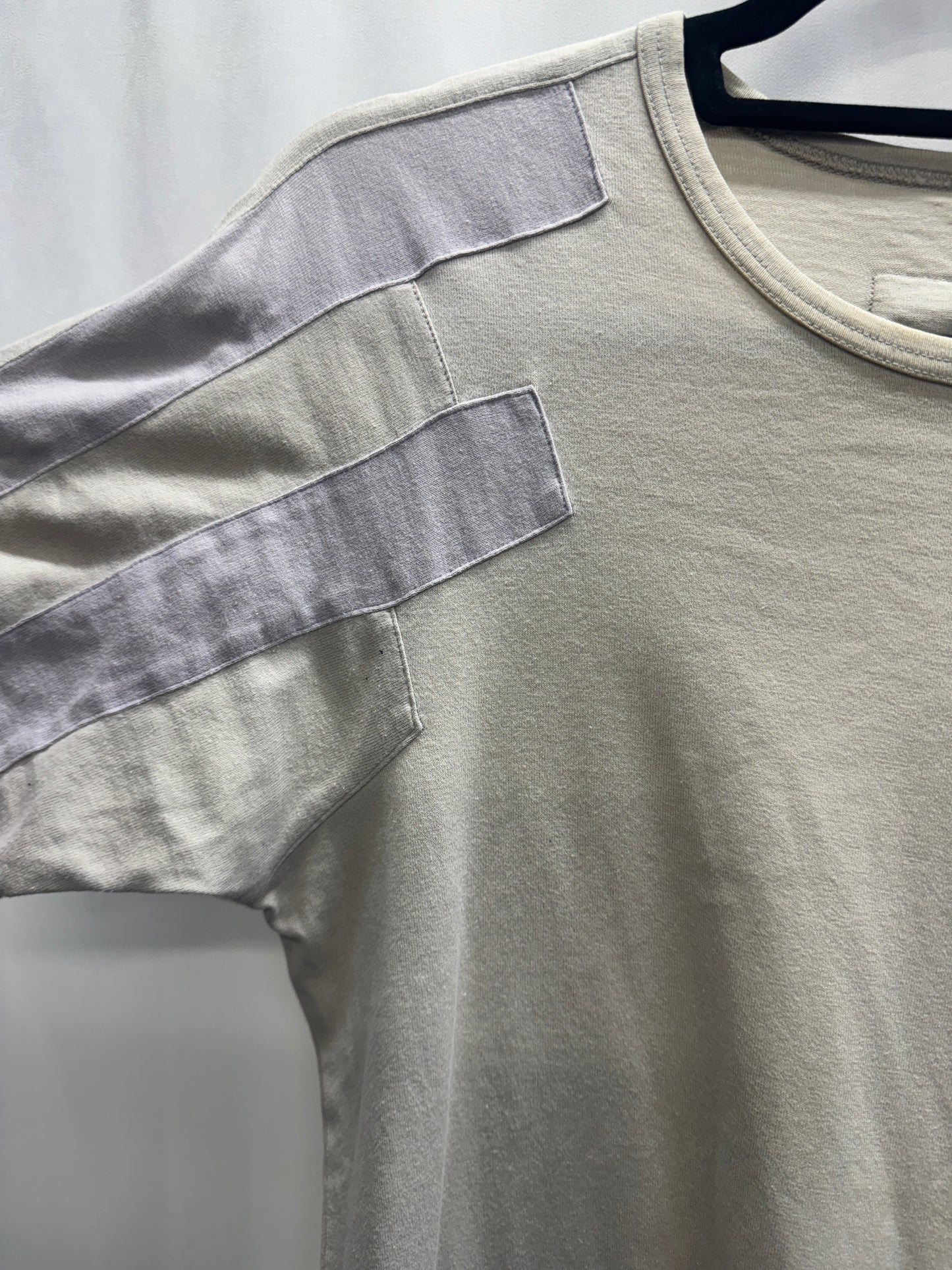 beauty:beast shoulder stripe fur tab top