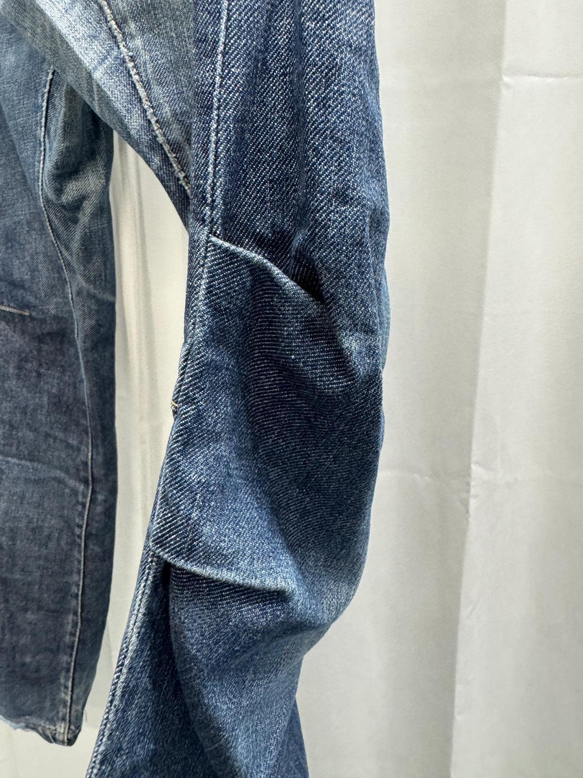 beauty:beast — 1990s 3D Sculpted Knee Denim