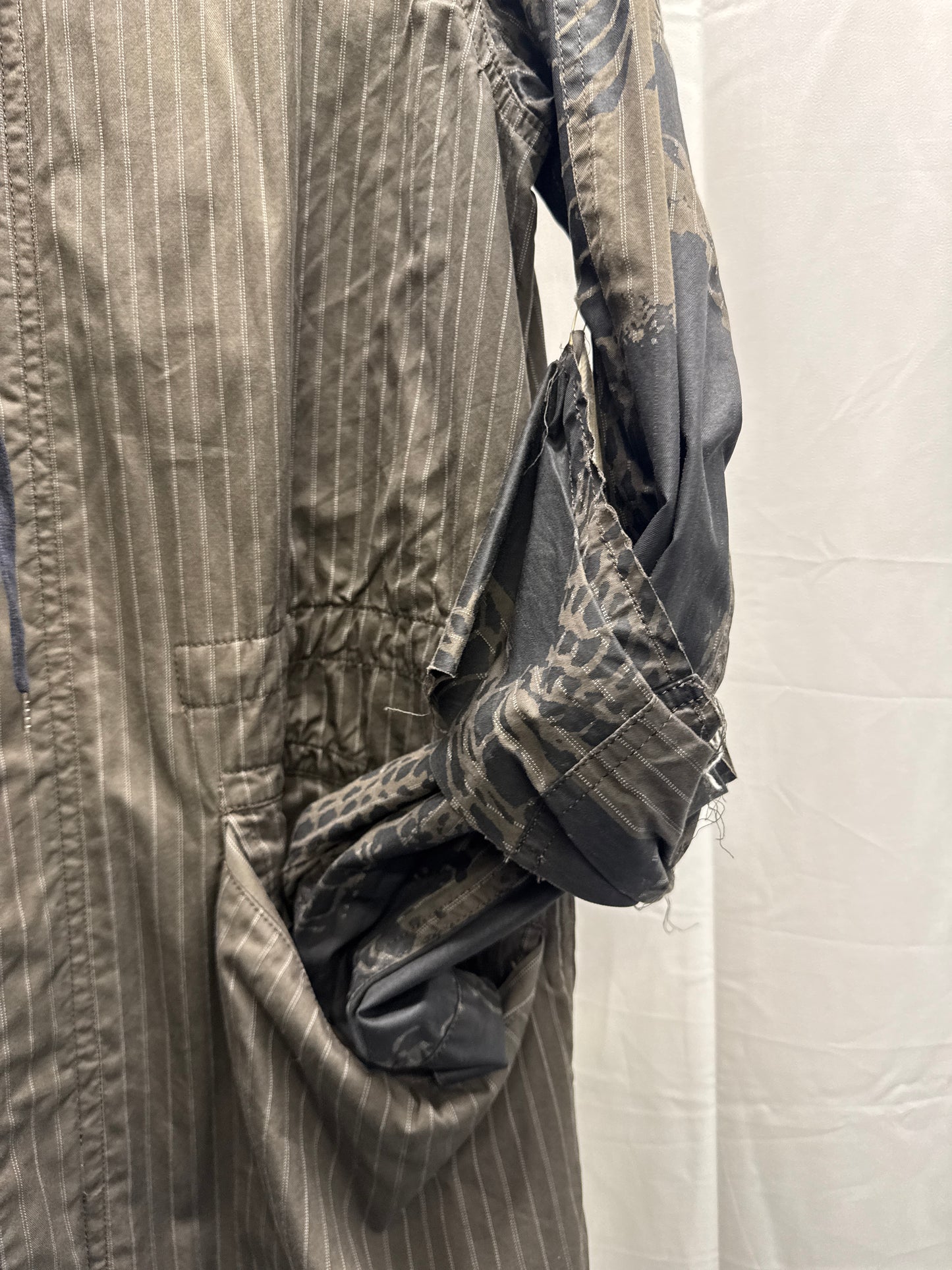 nozomi ishiguro patterned armband coat