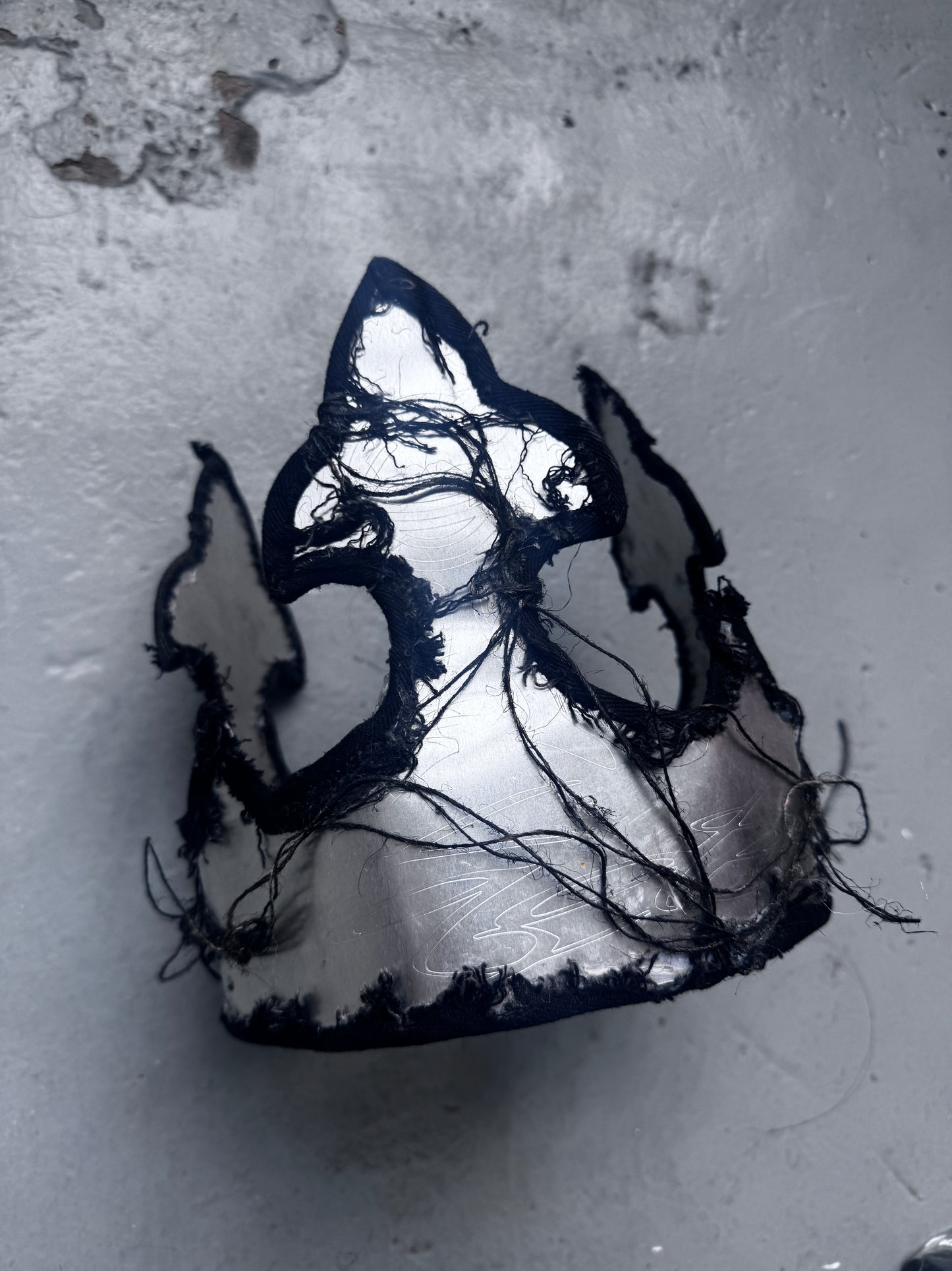 kai ghattaura metal crown