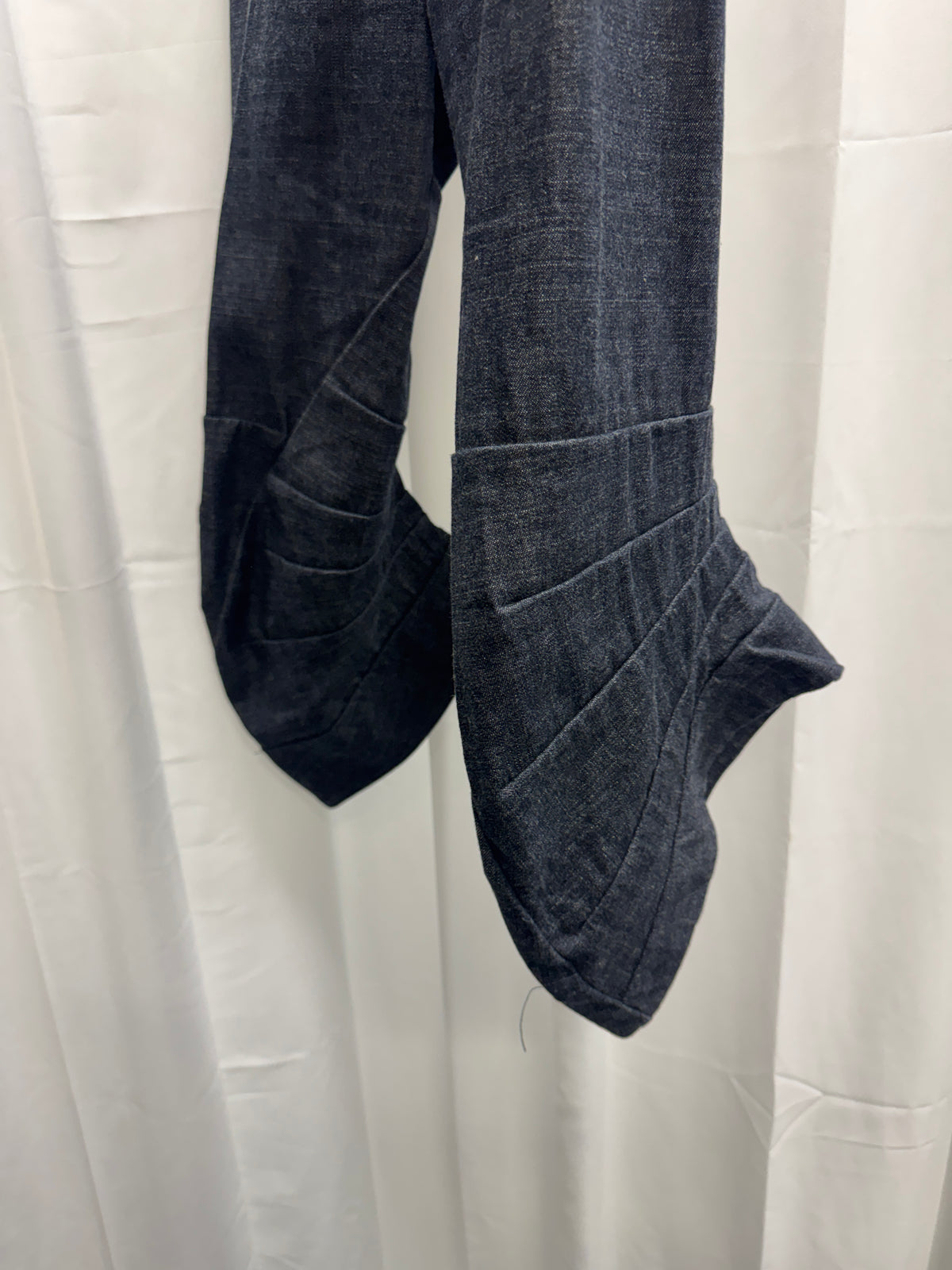 threeASFOUR 3D Sculptural Twisted Denim Cropped Trouser