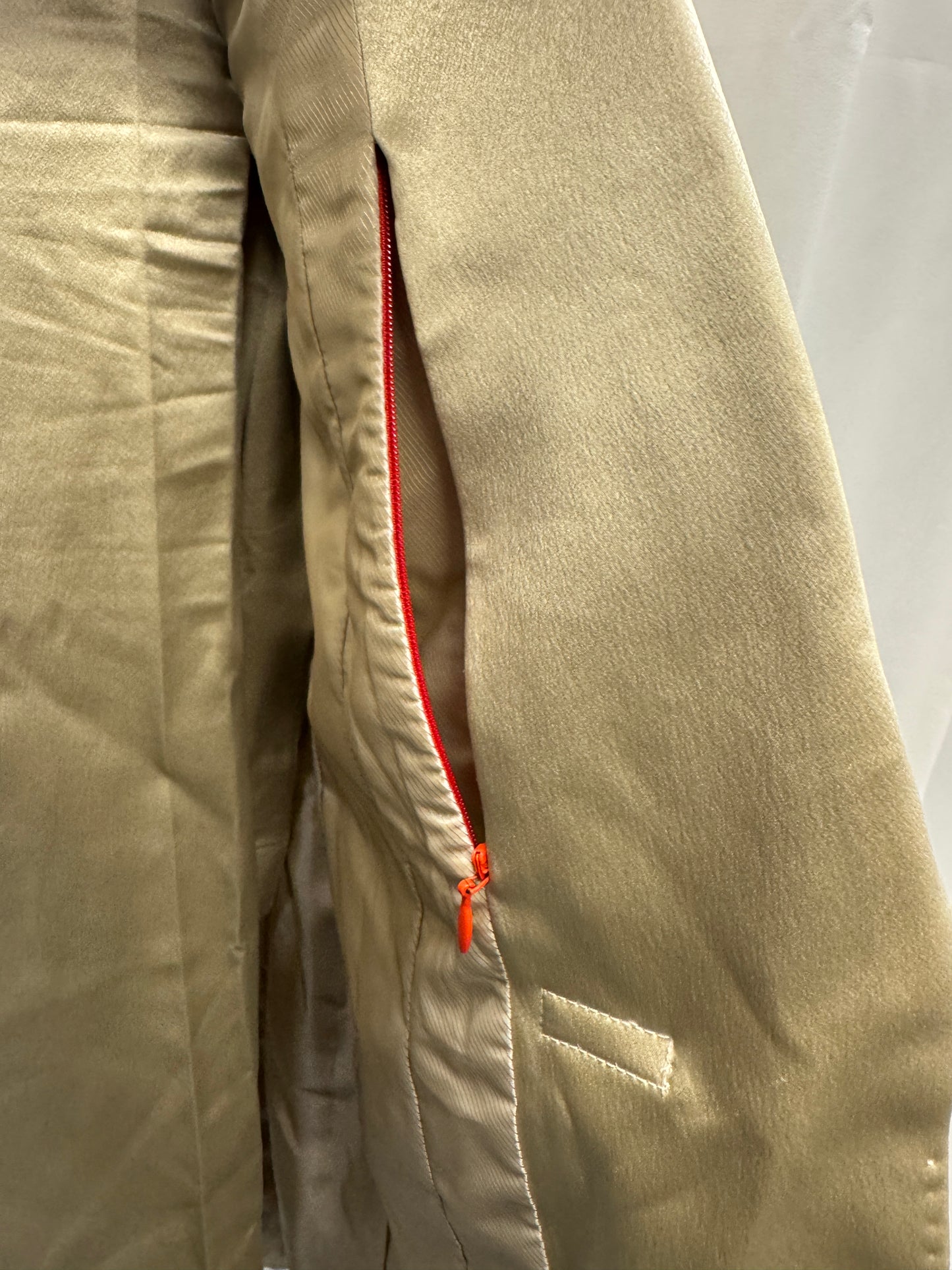 Yoshiyuki Konishi Champagne Metal Clasped Full Suit