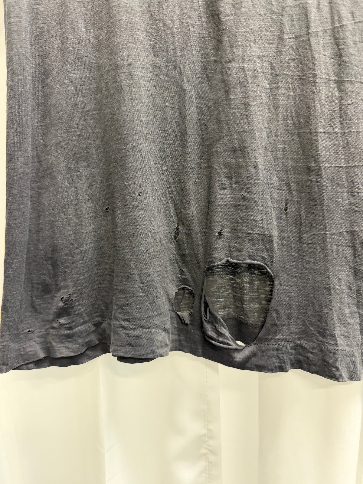 1980s Vintage Thrashed Paper Thin Graphic Tee (L)
