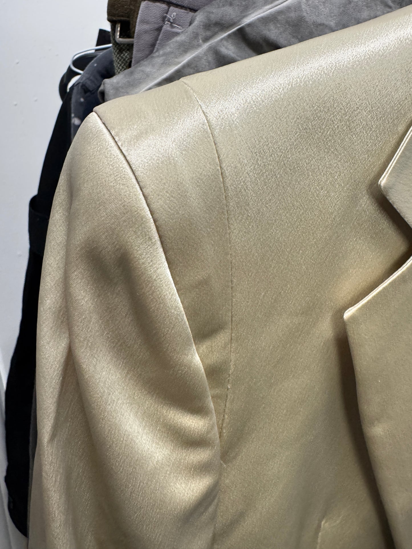 Yoshiyuki Konishi Champagne Metal Clasped Full Suit