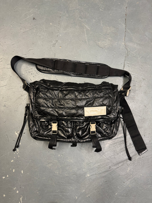 Alfredo Bannister Padded Utility Bag
