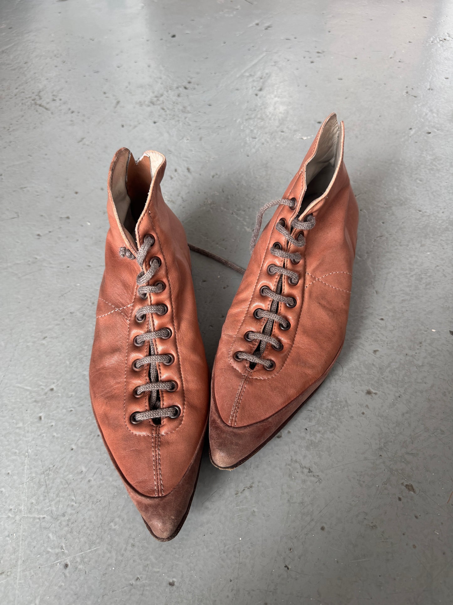 cherevichkiotvichki flat victorian pump shoe