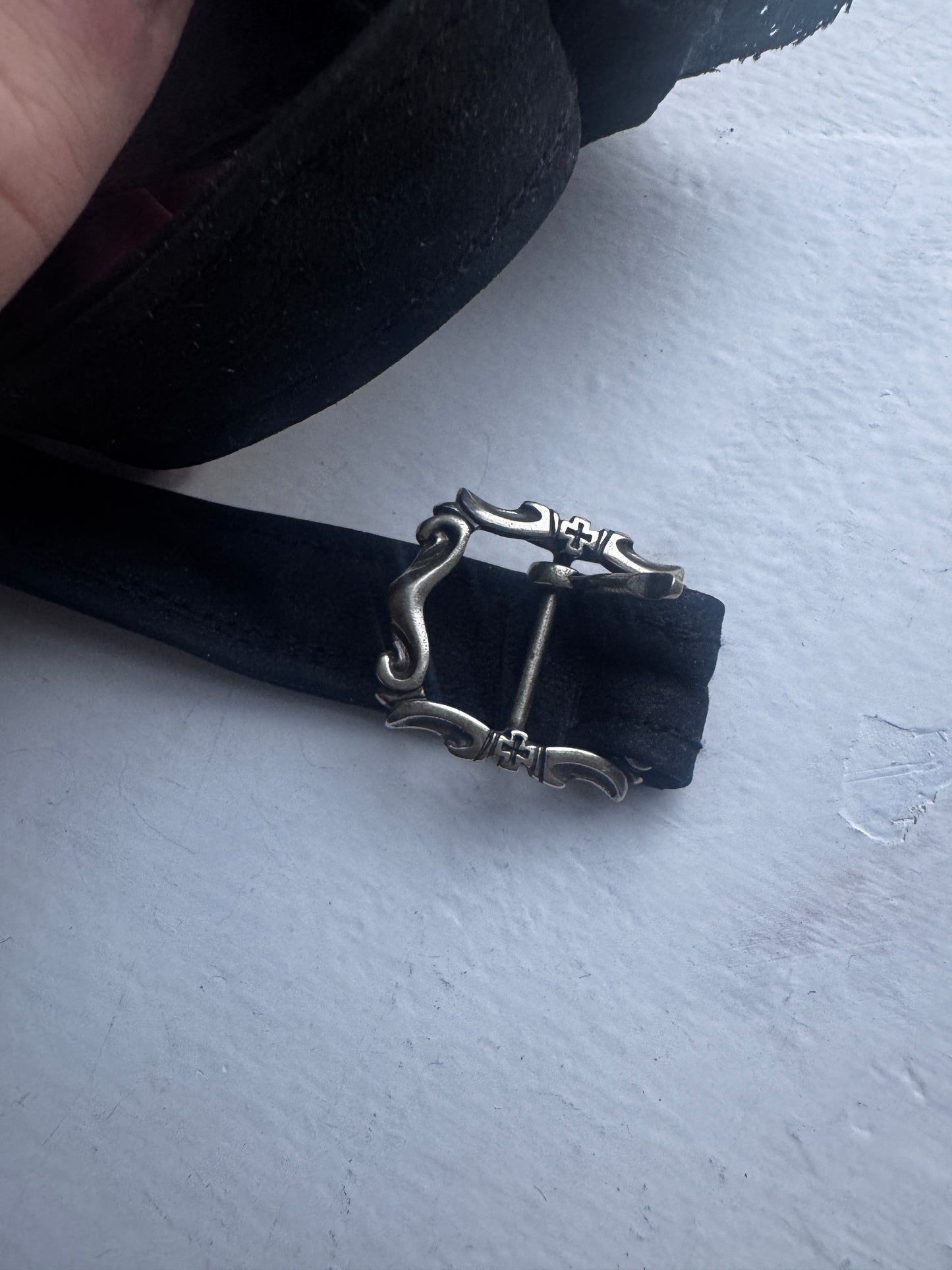 yarden dachut leather rose choker