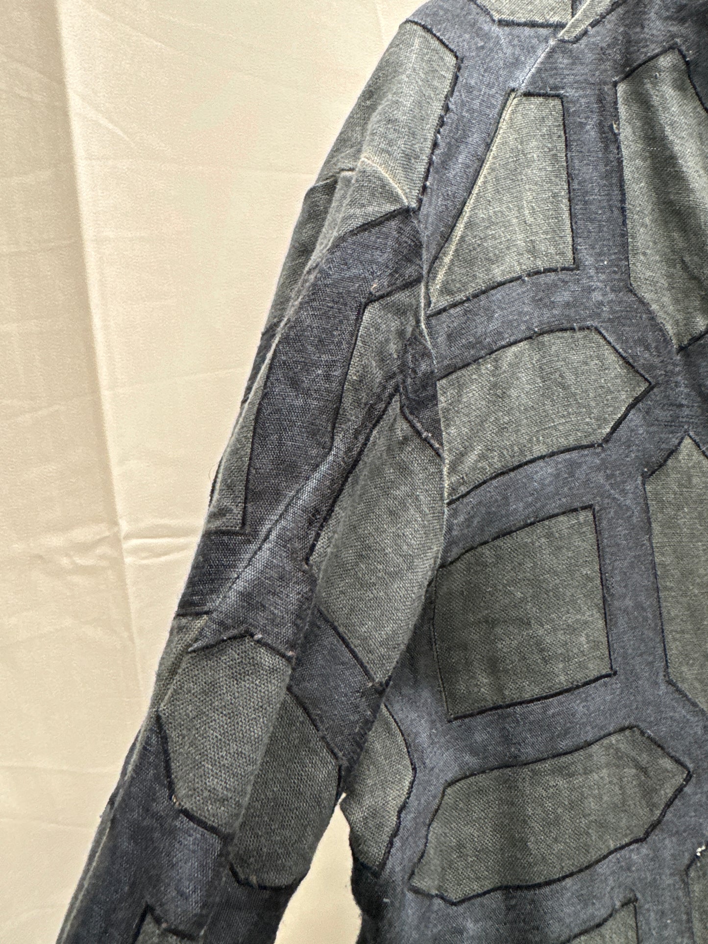 zam barrett patterned curve sleeve coat