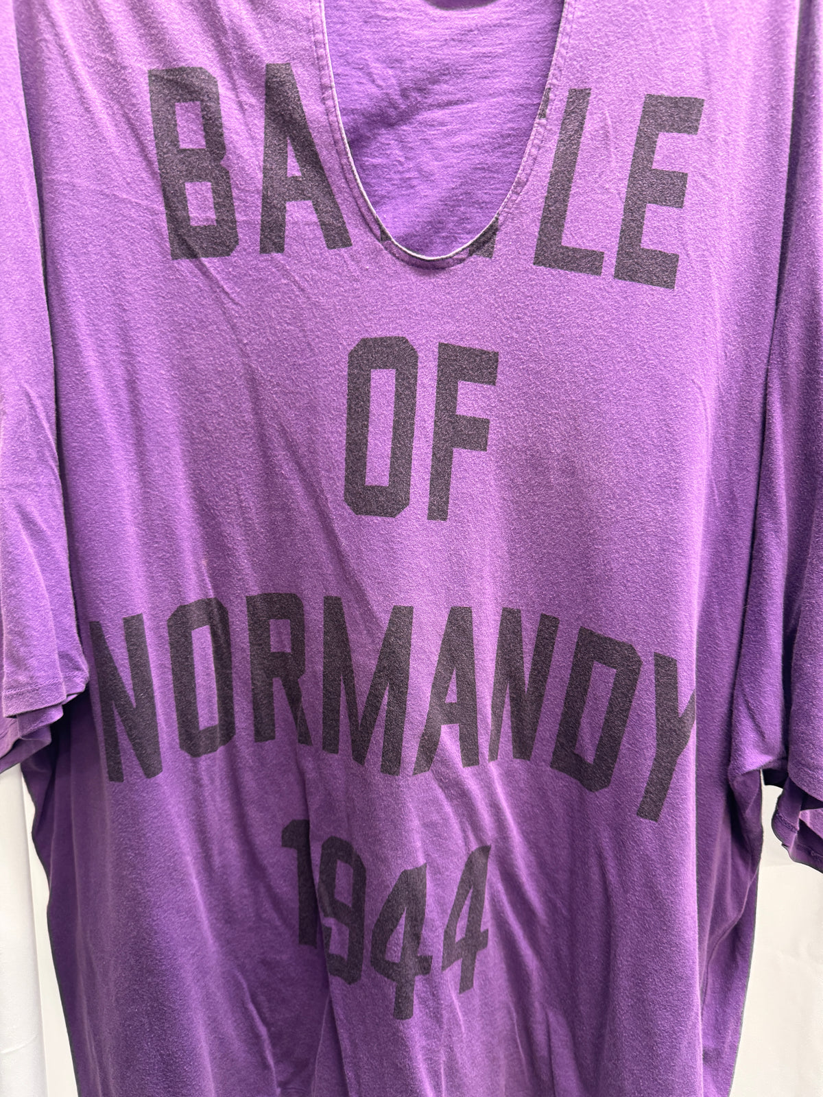 PPFM 00s Pointed Sleeve Cut-Out Neckline BATTLE OF NORMANDY 1944 Top