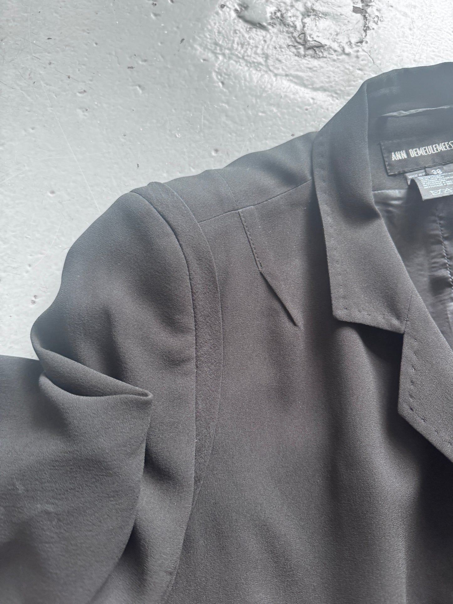 ann demeulemeester extended detail silk blazer