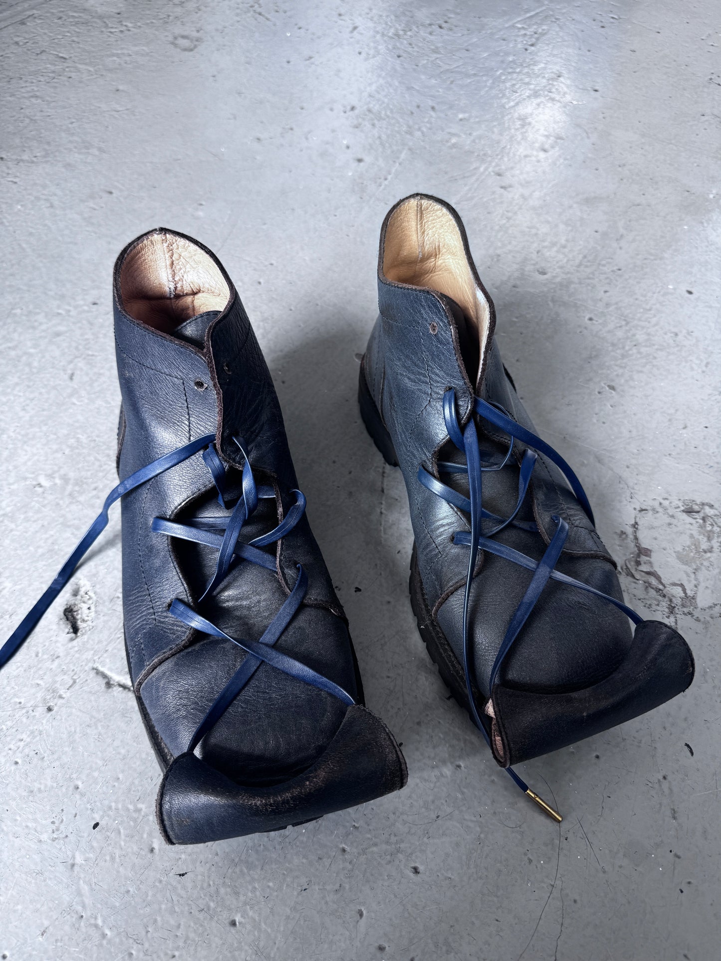 beauty:beast scroll toe shoe