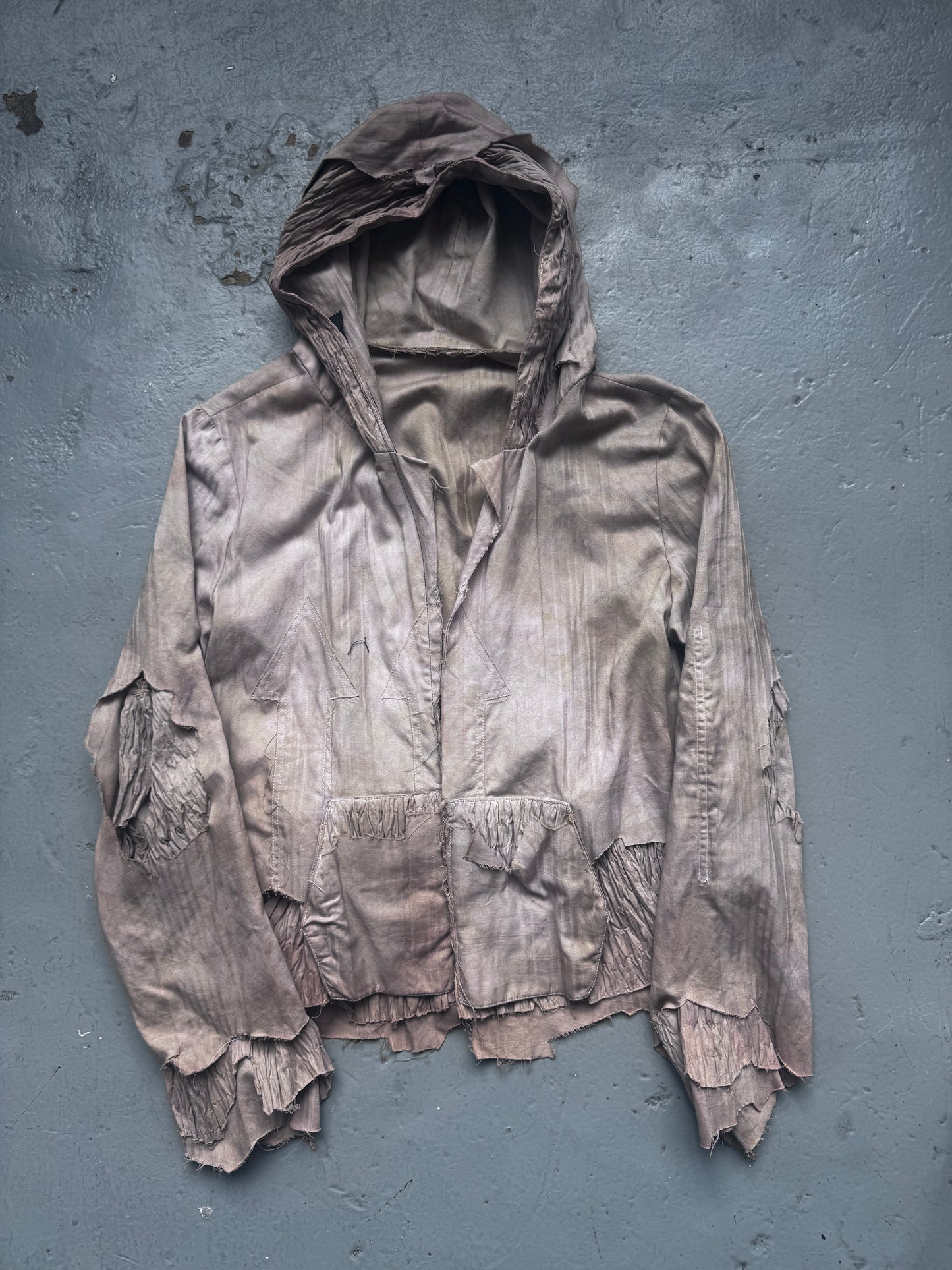 kai ghattaura hooded top