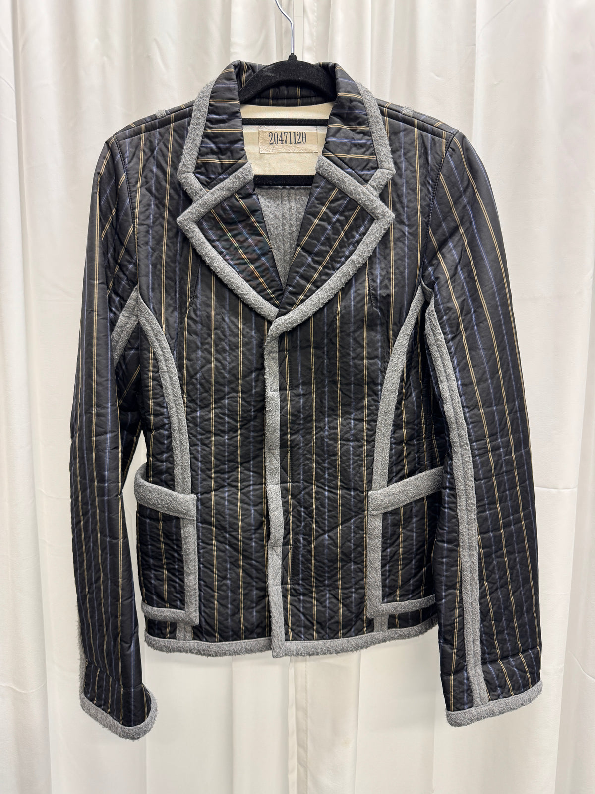 20471120 Early 2000s Sculptural Quilted Wool-Trim Jacket