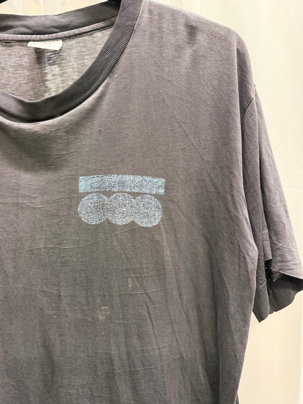 1980s Vintage Thrashed Paper Thin Graphic Tee (L)
