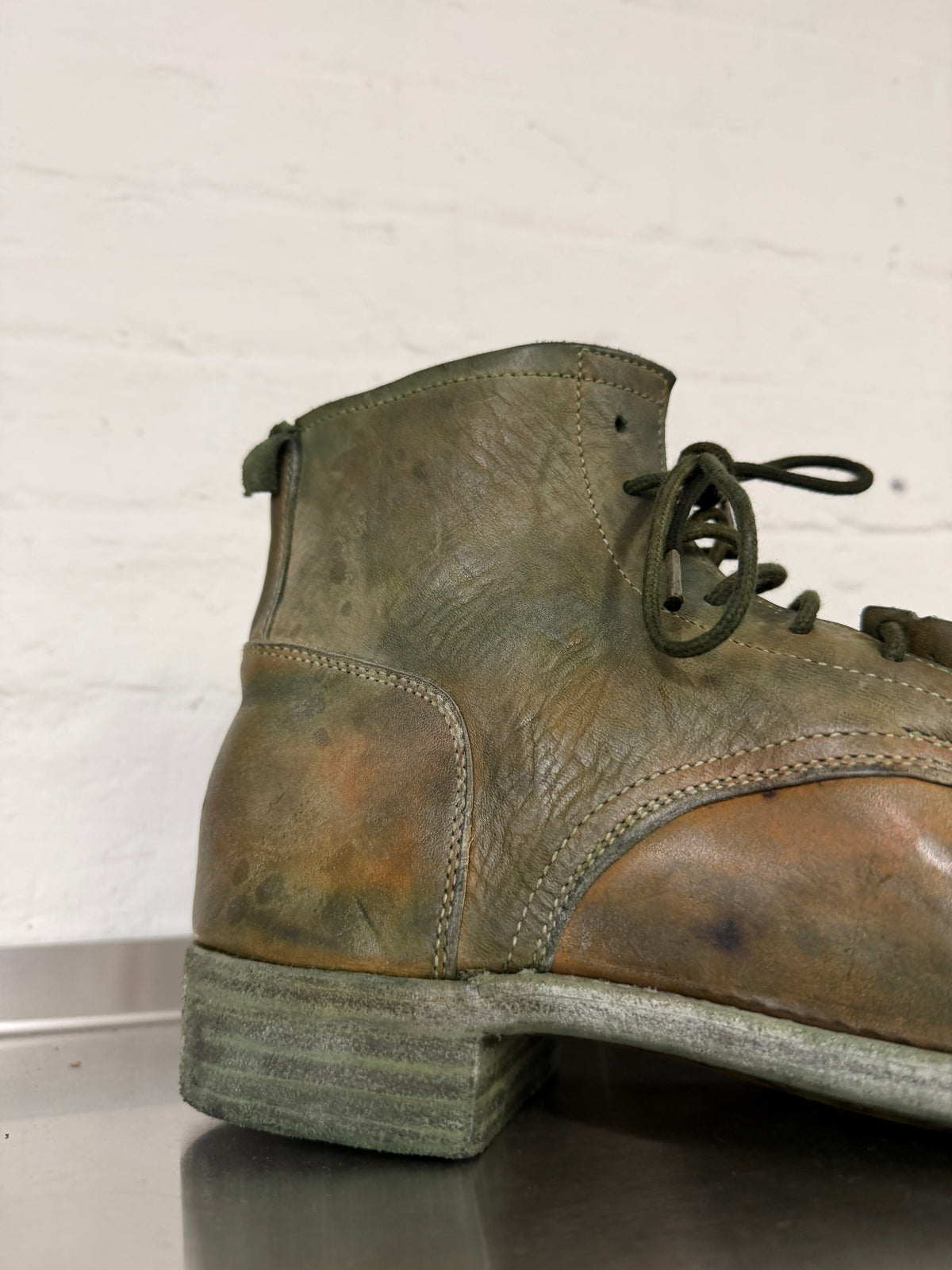Augusta A1923 Curved Toe Veined Horse Leather Boots