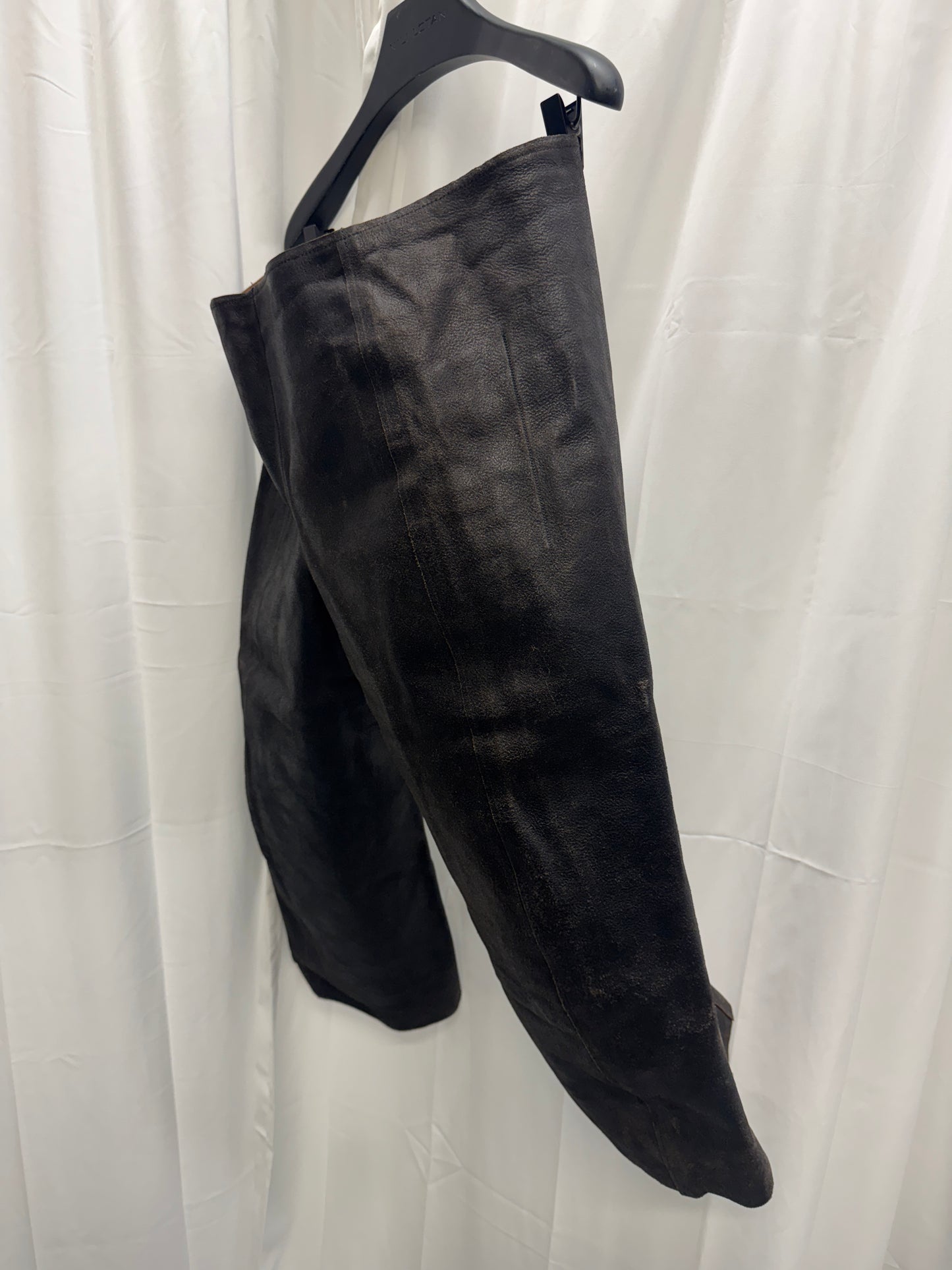 Carpe Diem - Thick Leather Curved Crop Trouser