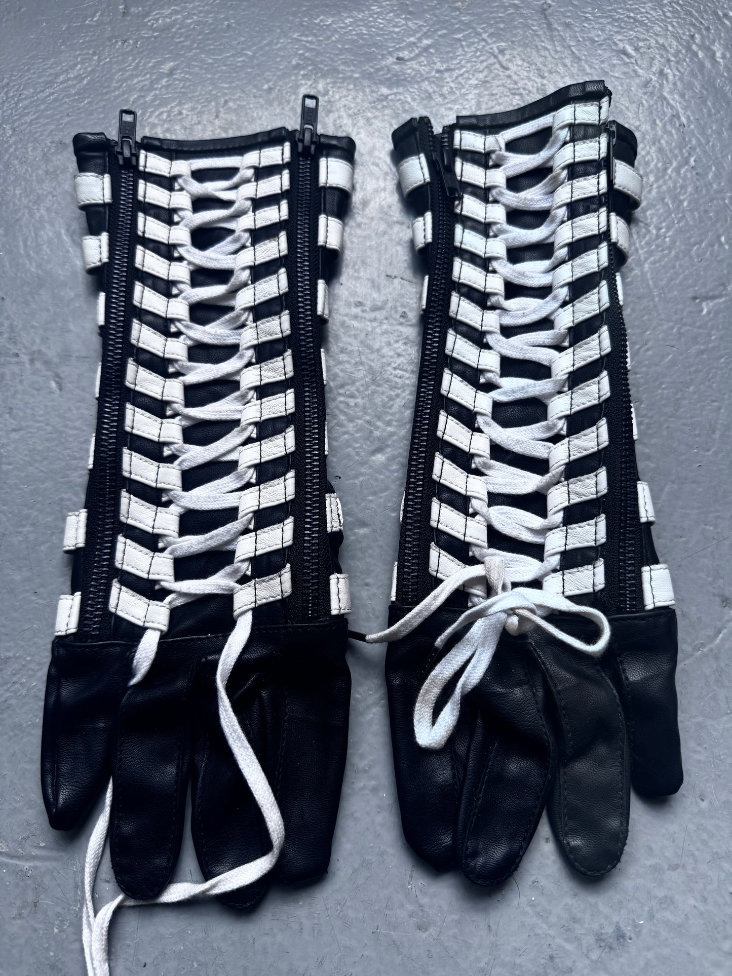 KTZ lace through long gloves