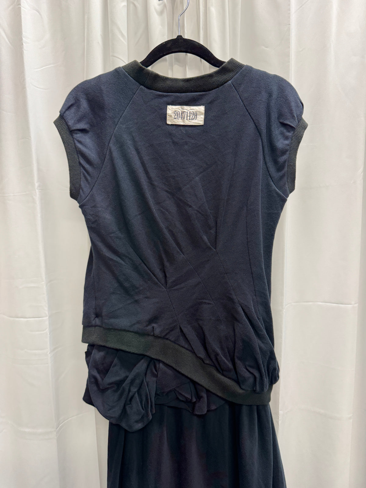 20471120 AW97 “HEAD IBOO’S 55” Layered Claw-Mark Dress