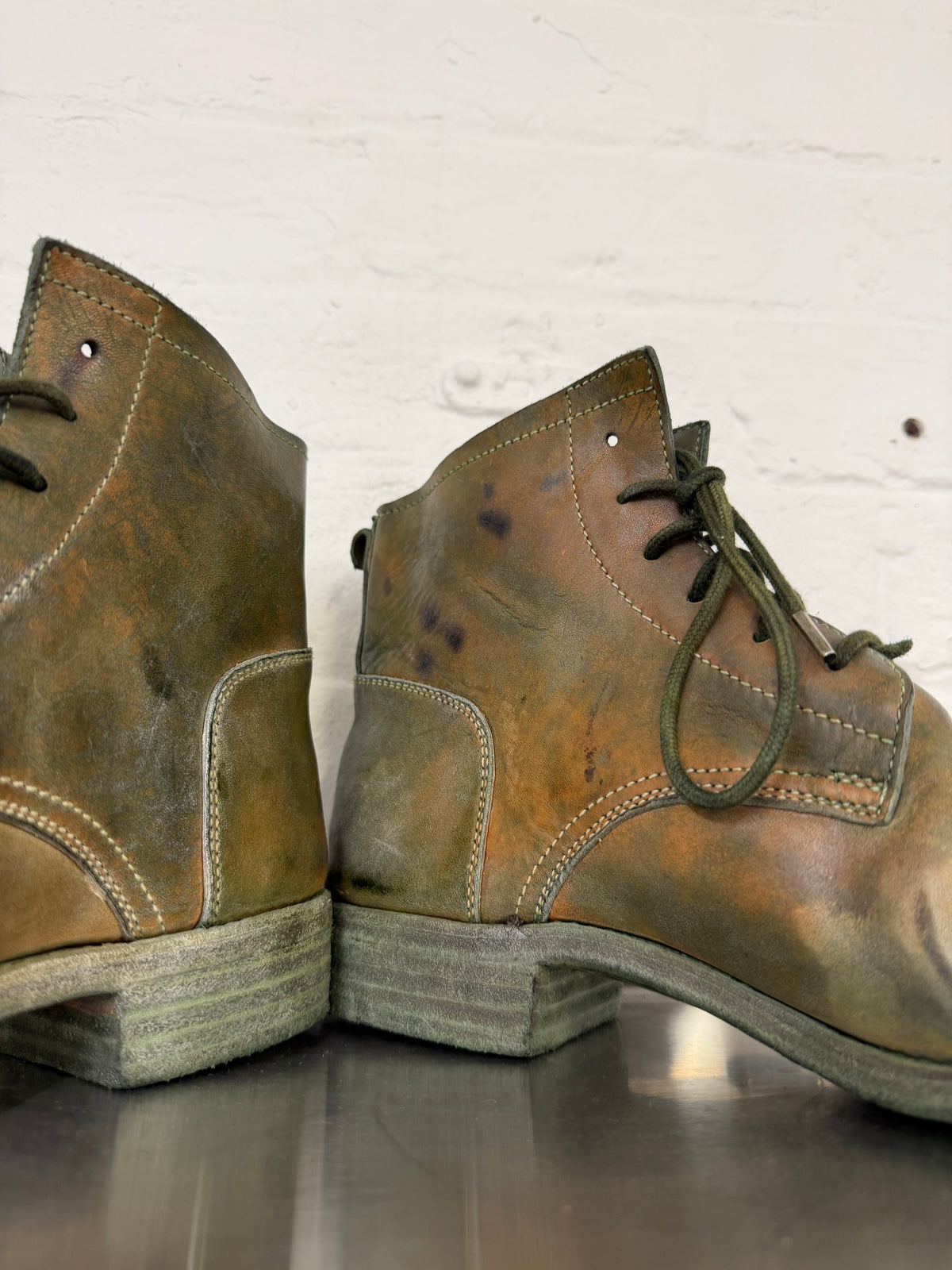 Augusta A1923 Curved Toe Veined Horse Leather Boots