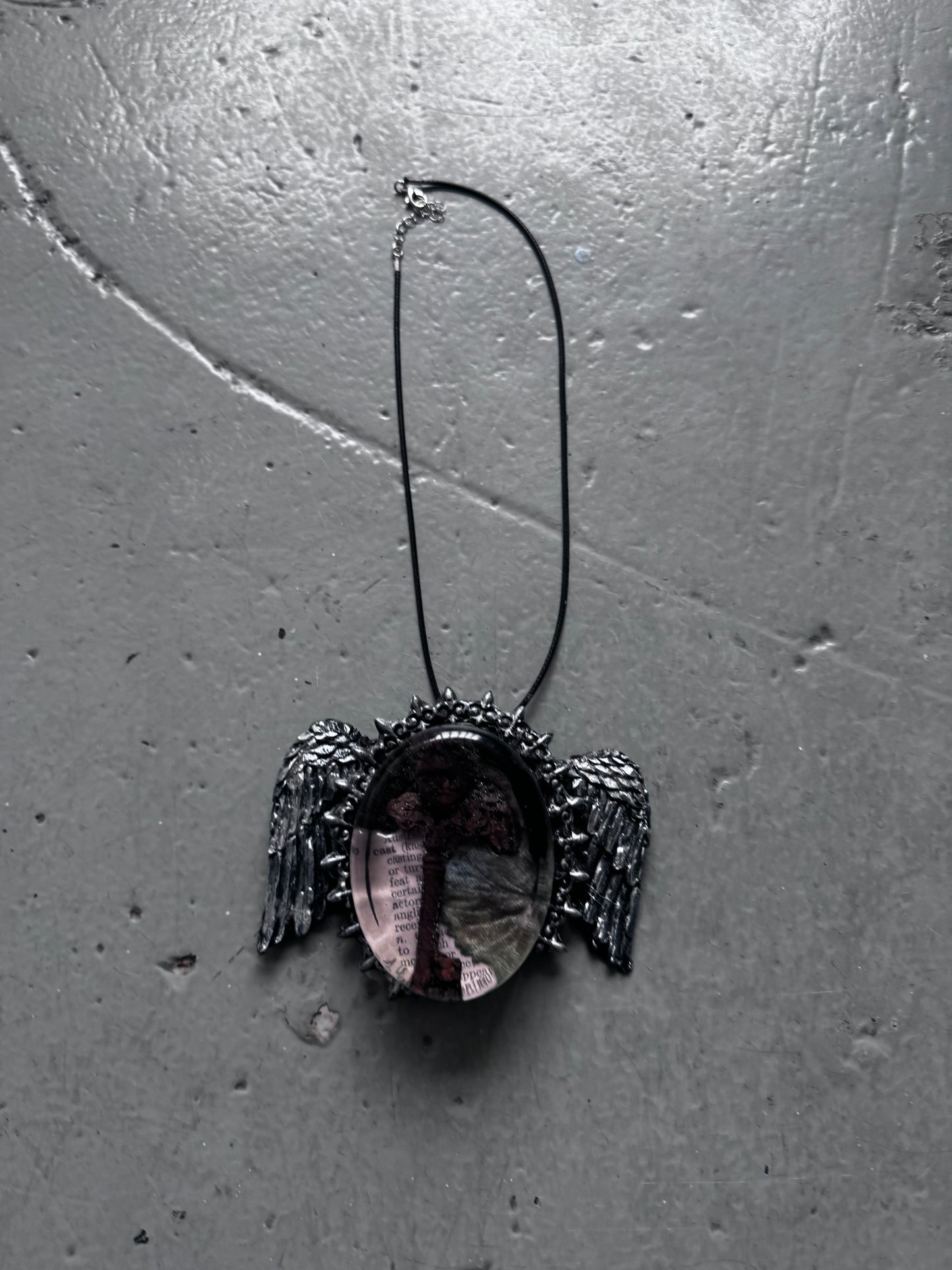 virtumore wing necklace