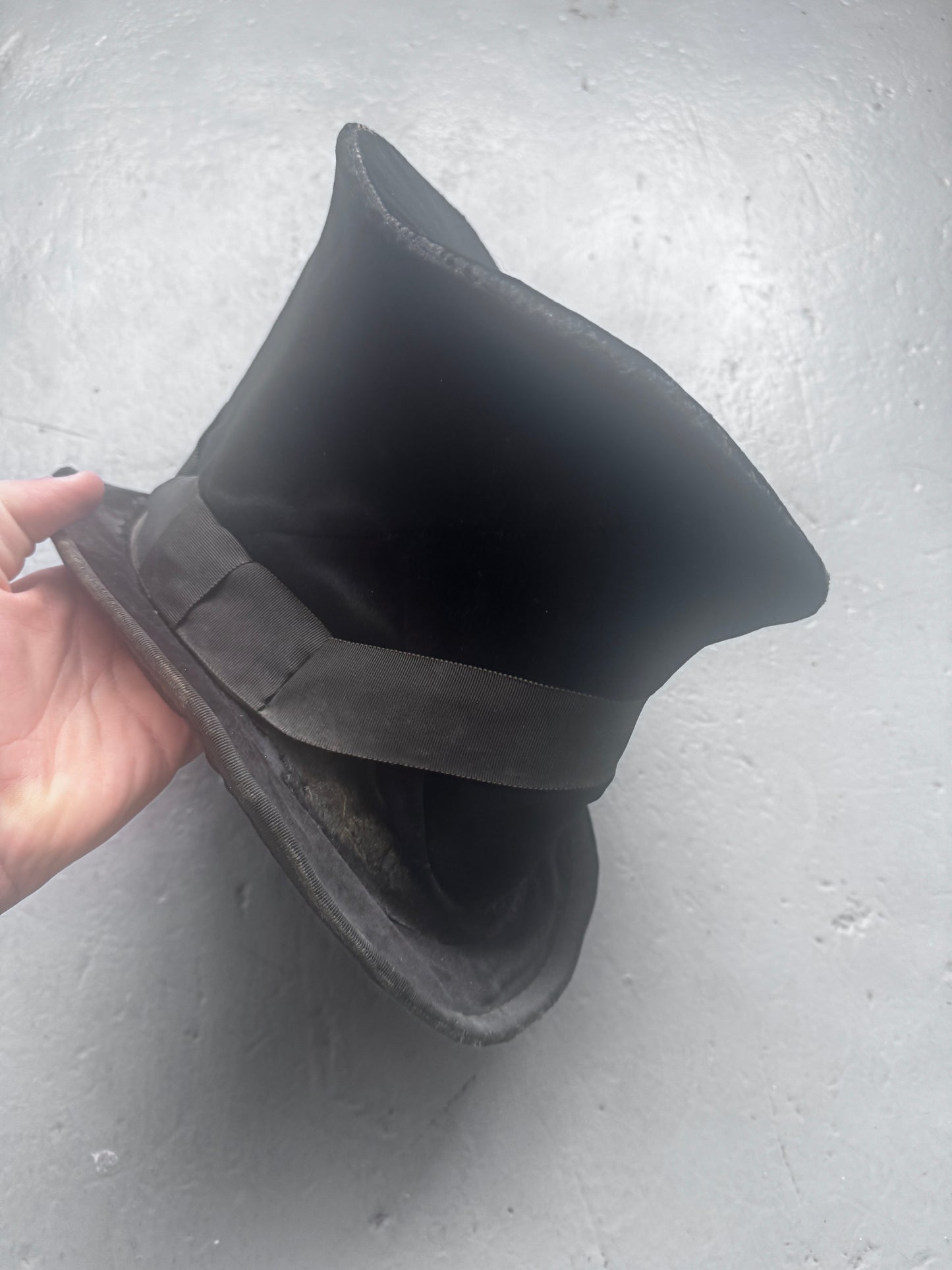 twisted antique theatre top hat