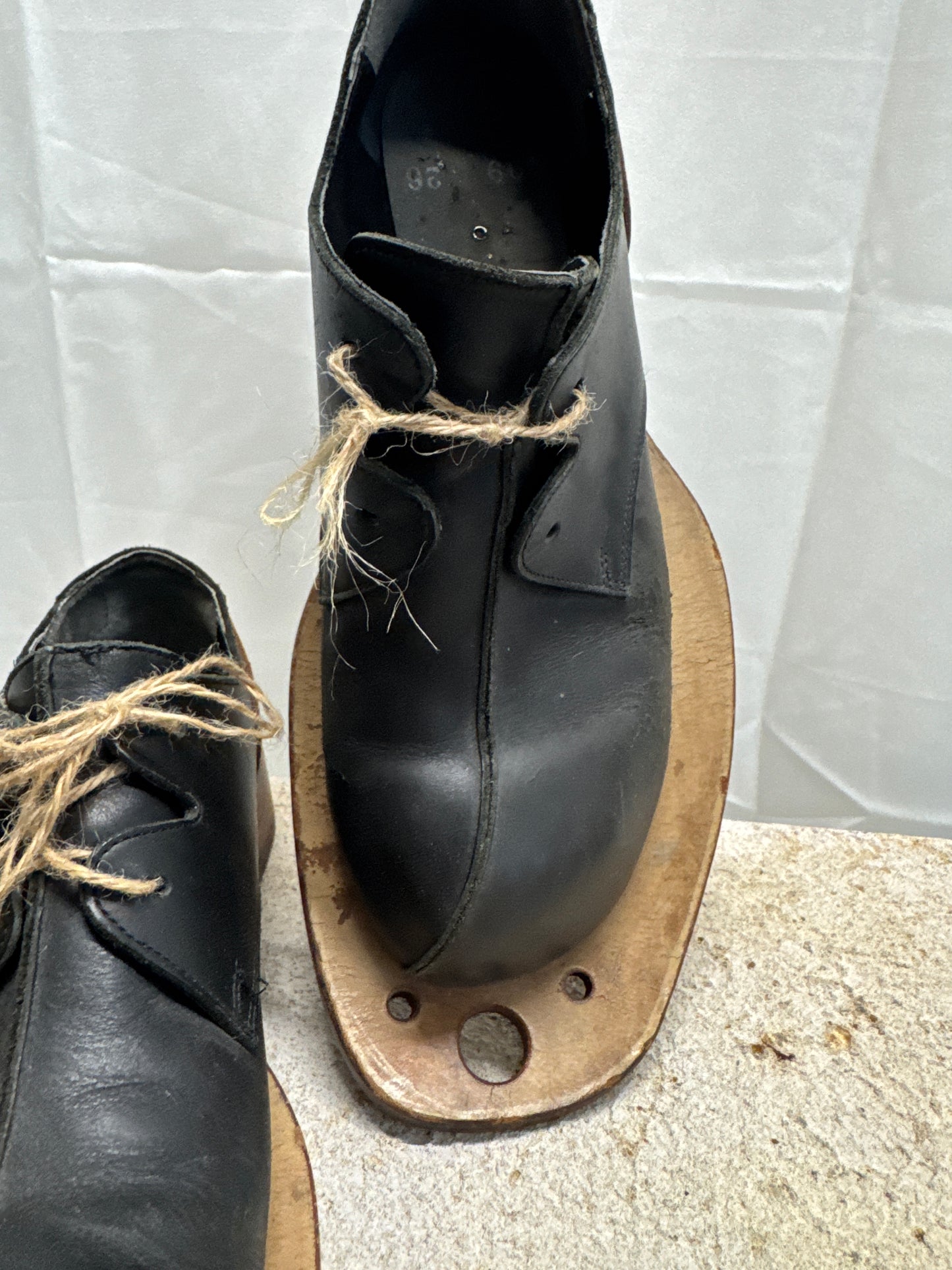 koji kuga extended wooden sole derby