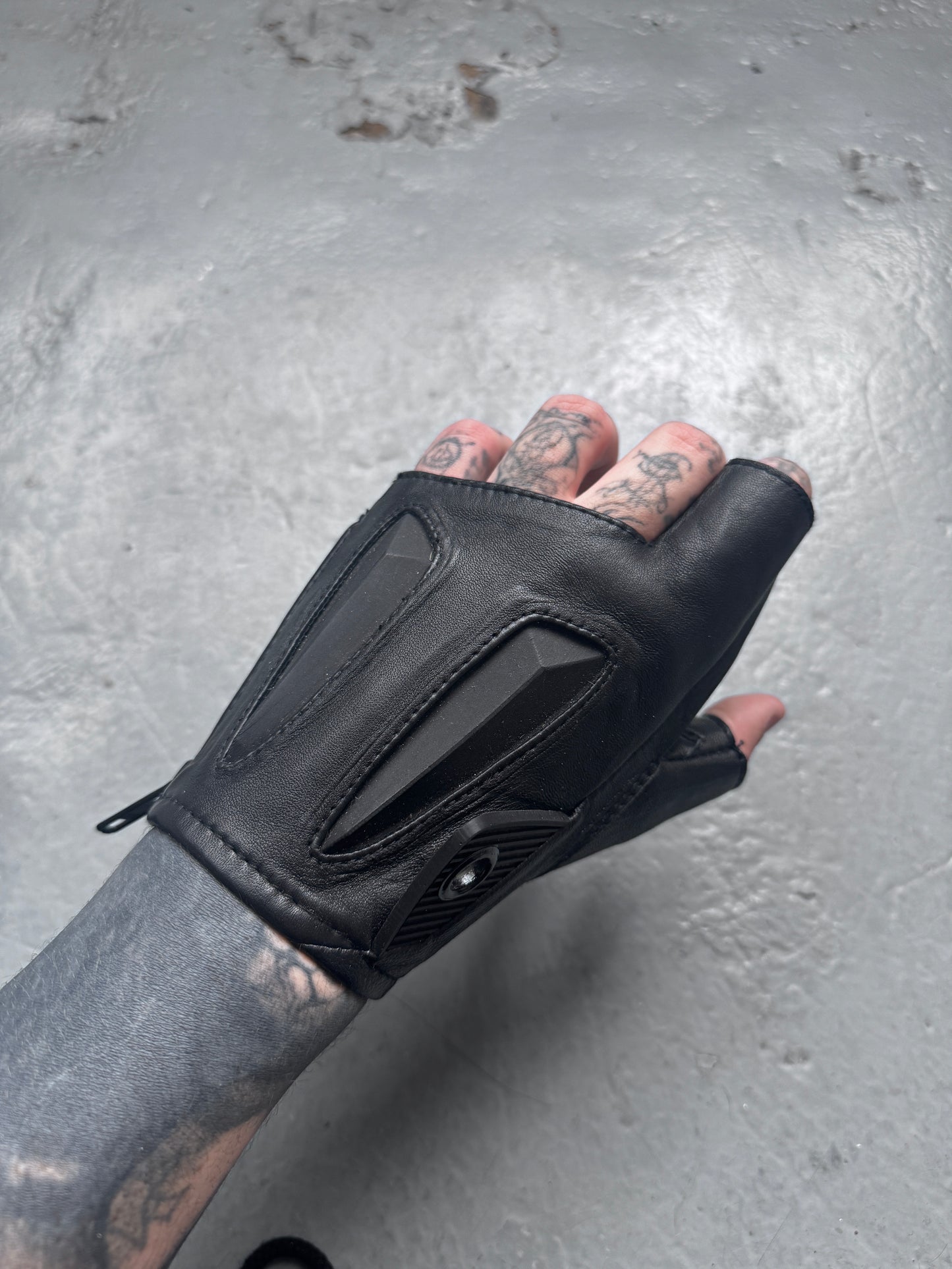 KTZ Leather Pad Glove